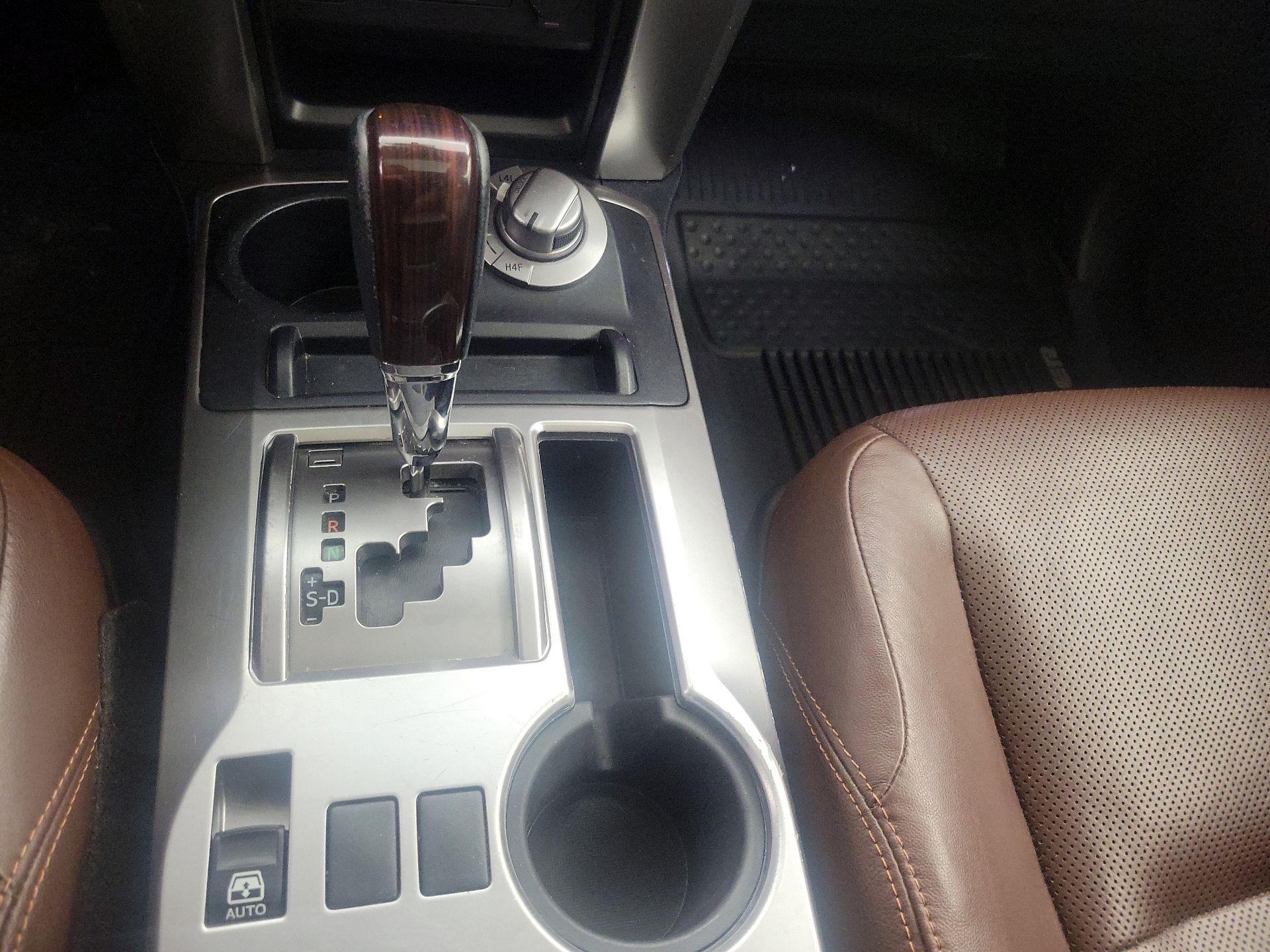 Thumbnail: 2019 Toyota 4Runner - 17