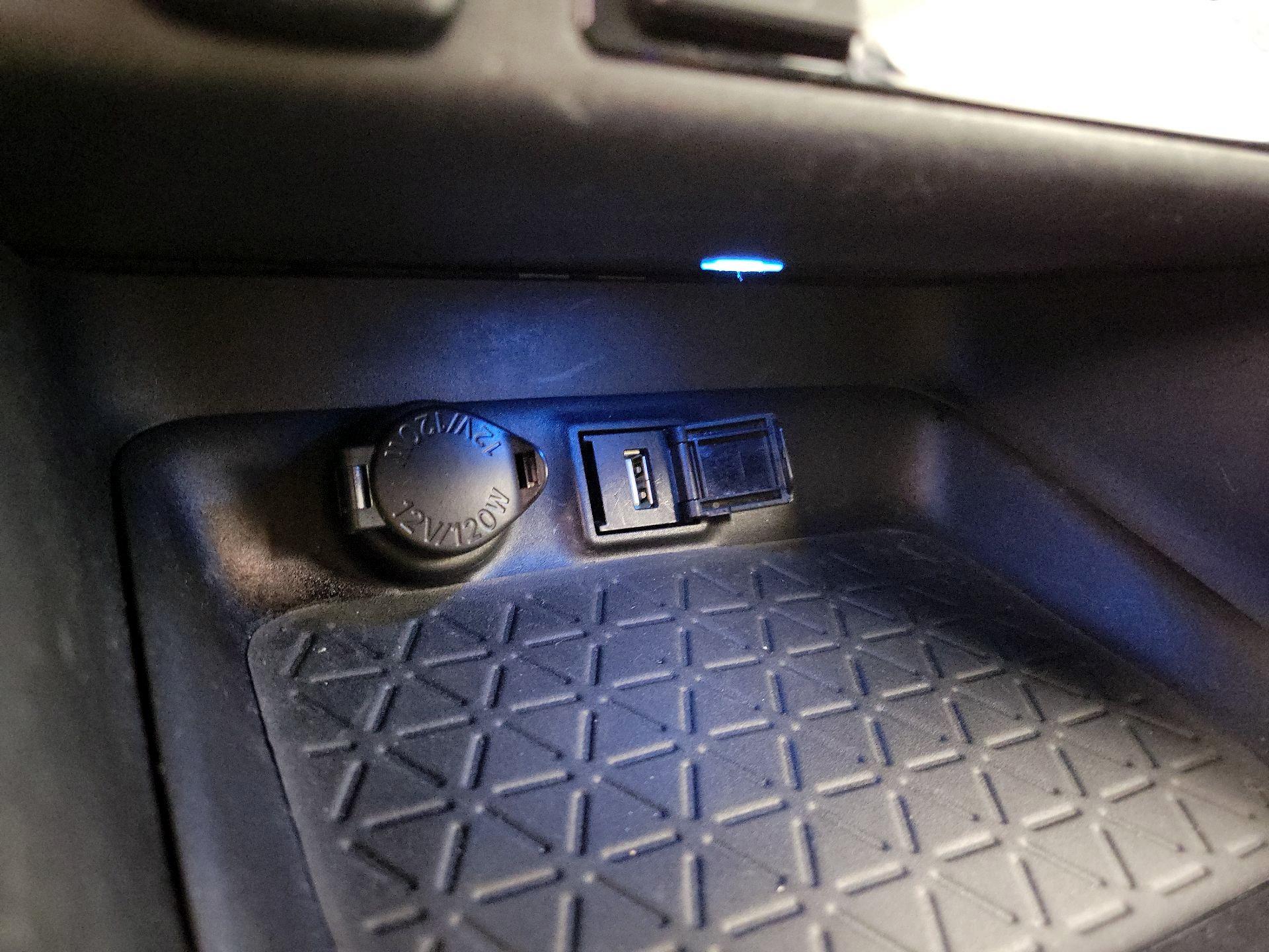 Thumbnail: 2021 Toyota RAV4 - 18