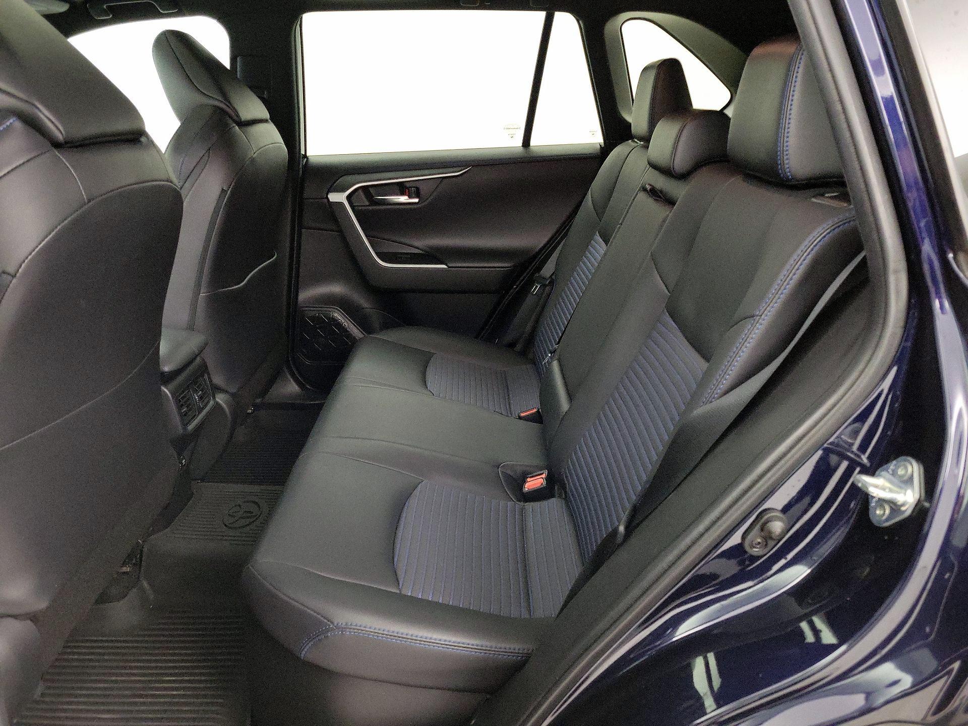 Thumbnail: 2021 Toyota RAV4 - 20