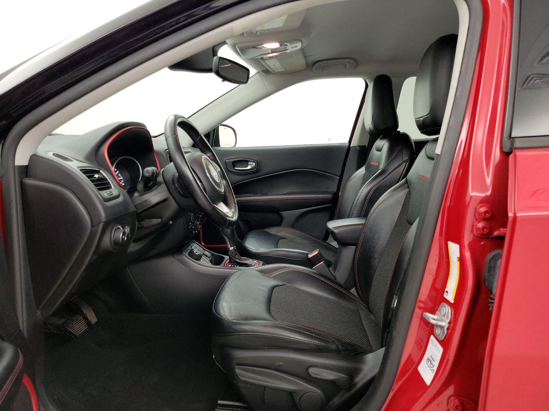 Thumbnail: 2020 Jeep Compass - 11