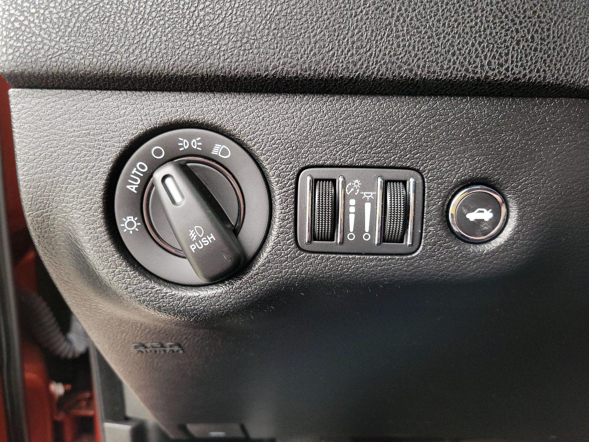 Thumbnail: 2022 Dodge Charger - 13