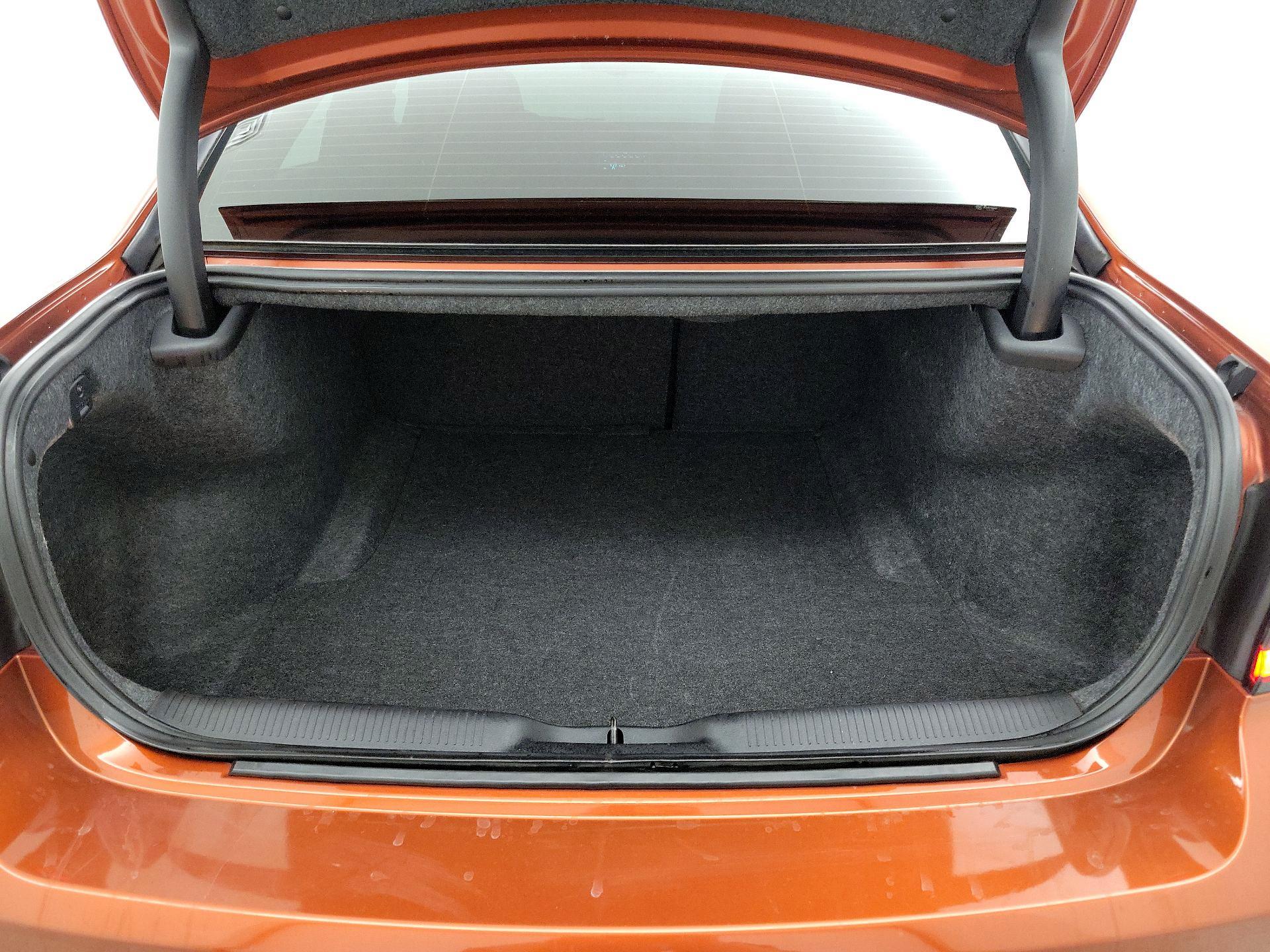 Thumbnail: 2022 Dodge Charger - 20