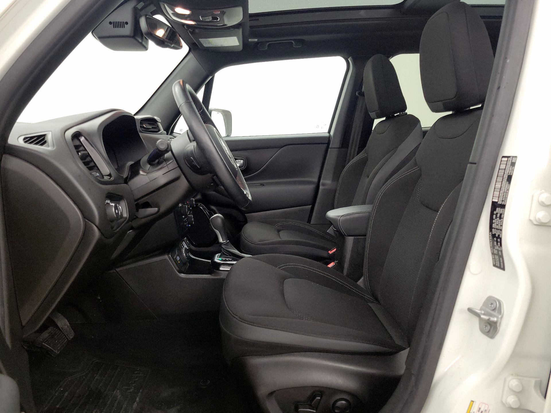 Thumbnail: 2022 Jeep Renegade - 11