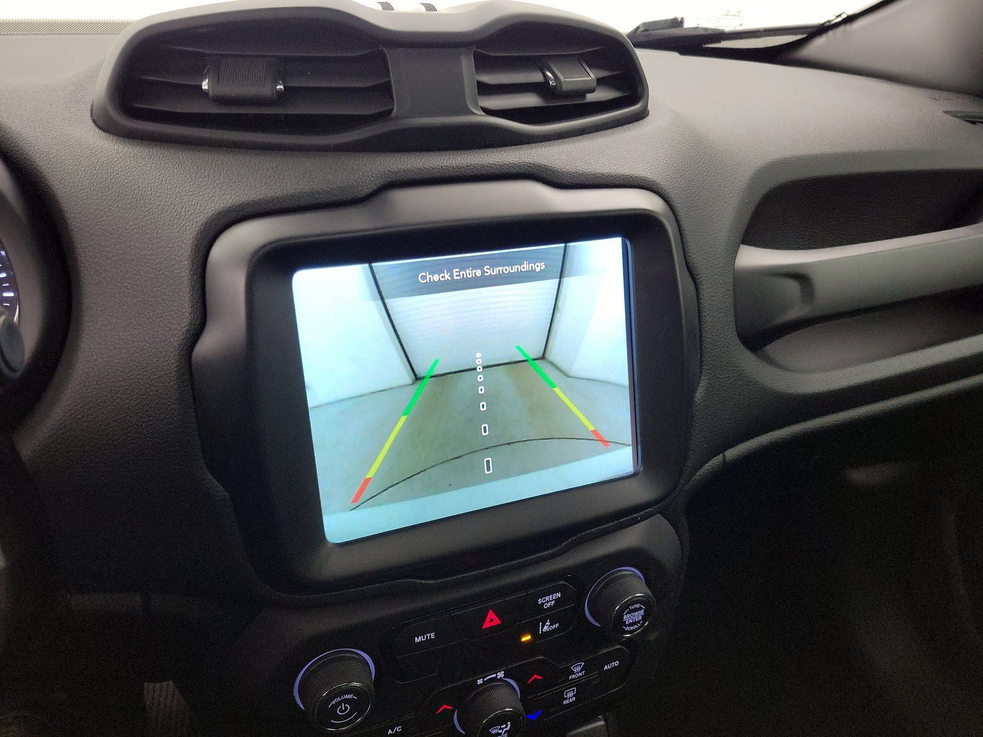 Thumbnail: 2022 Jeep Renegade - 15