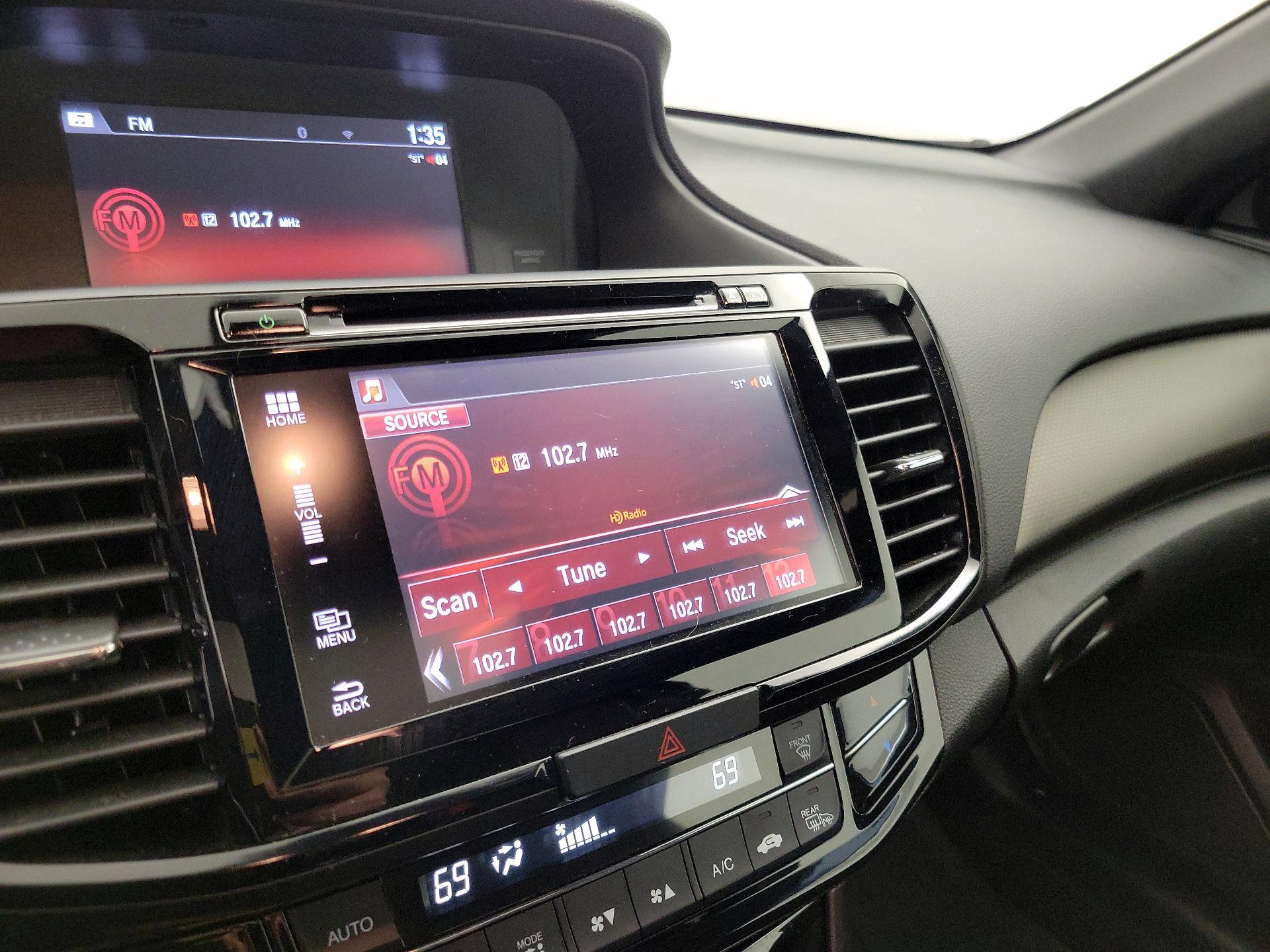 Thumbnail: 2017 Honda Accord - 15