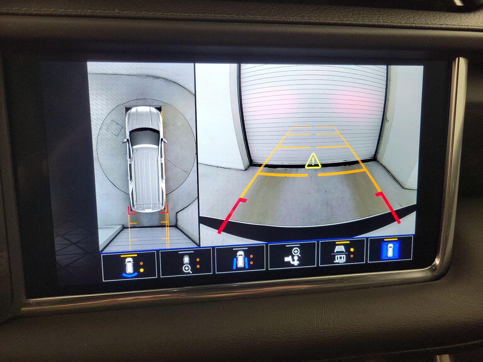 Thumbnail: 2022 GMC Yukon - 14