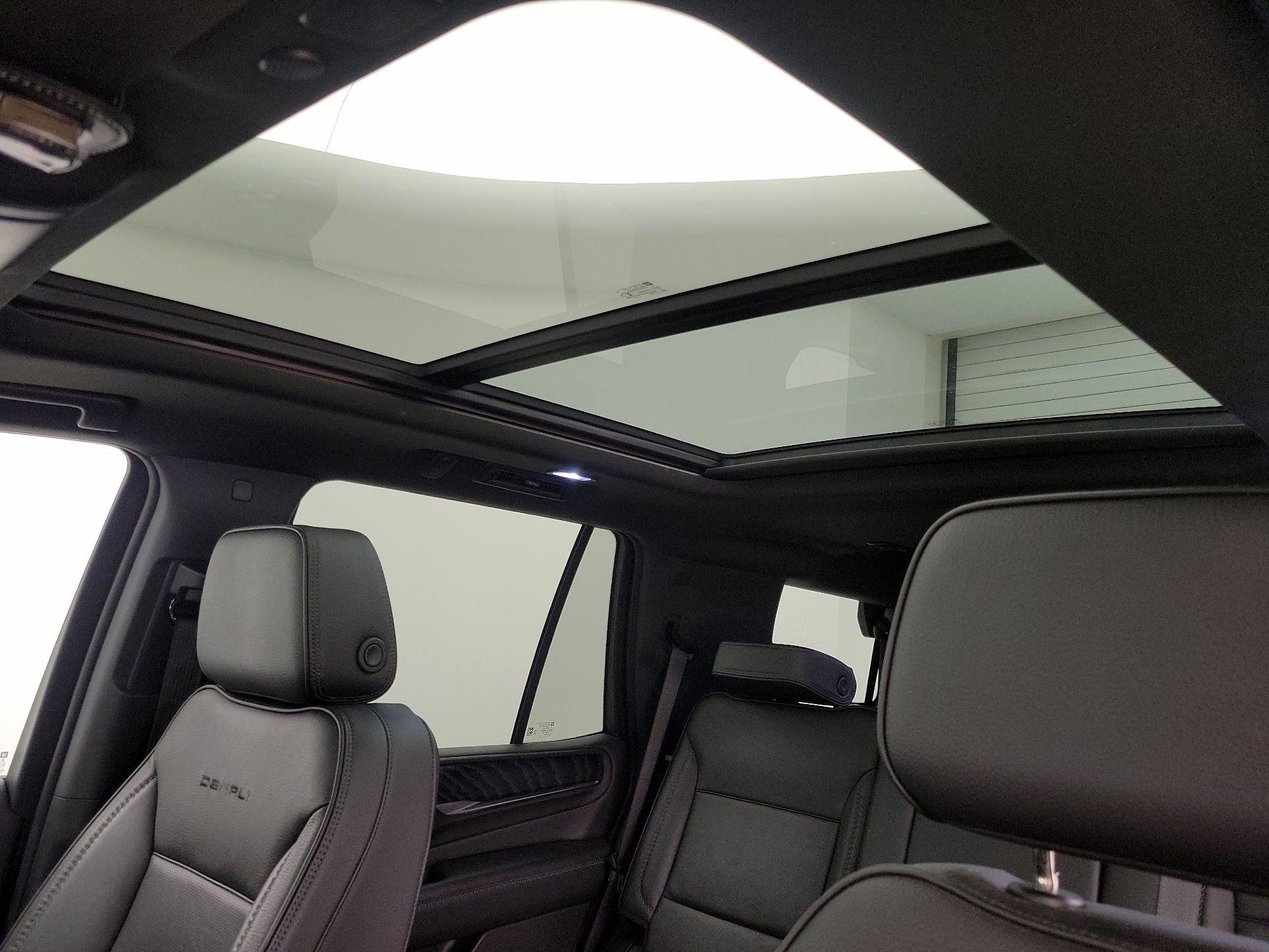 Thumbnail: 2022 GMC Yukon - 19