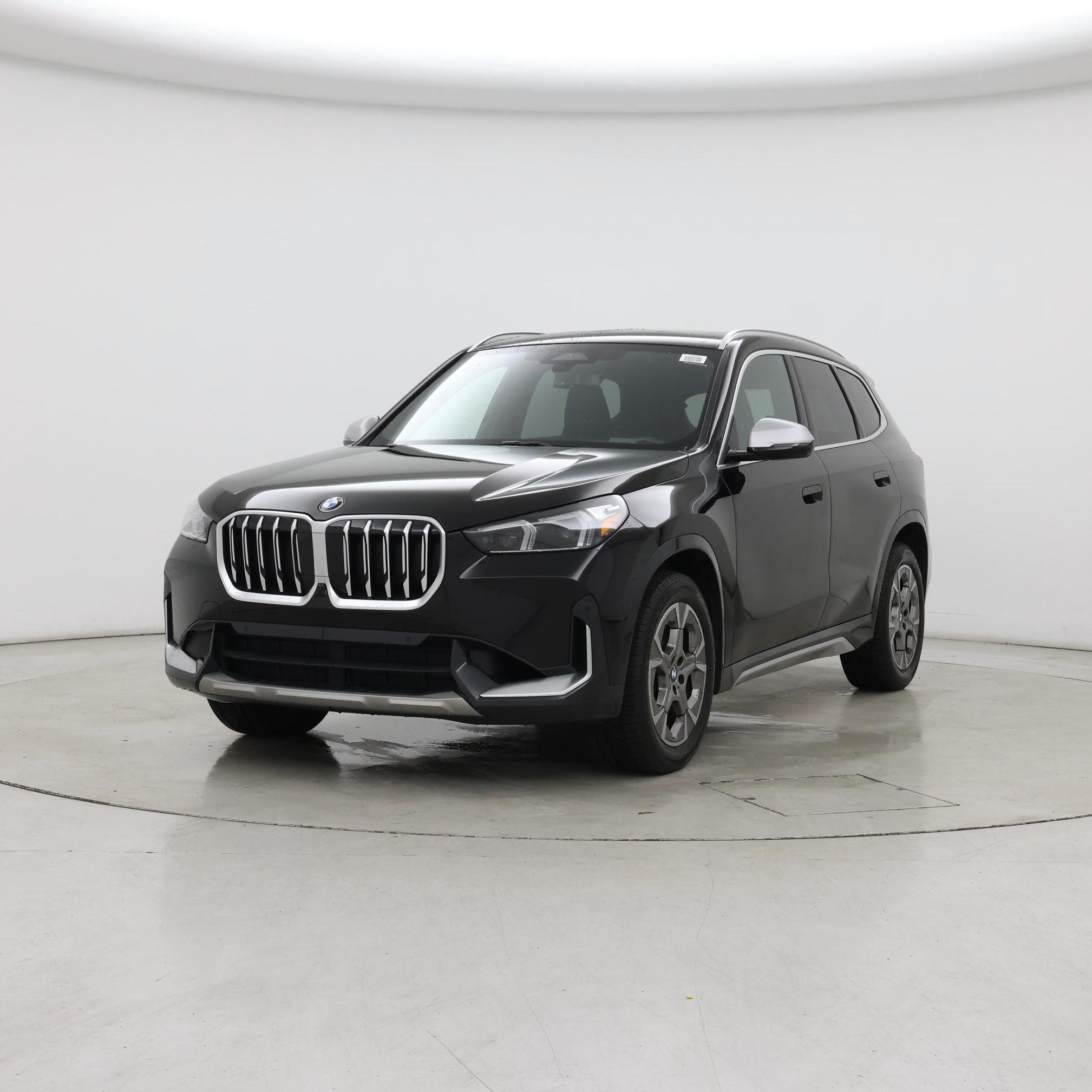Thumbnail: 2023 BMW X1 - 4
