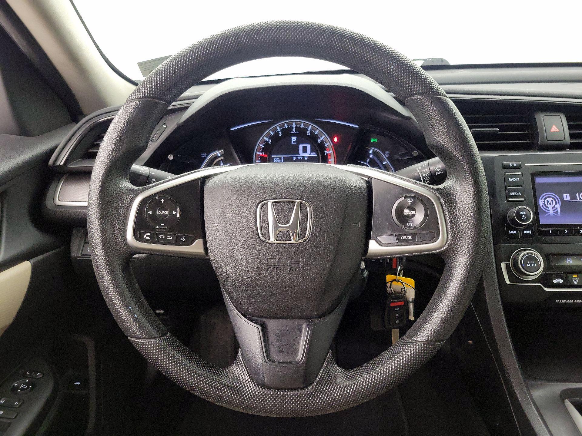 Thumbnail: 2016 Honda Civic - 10