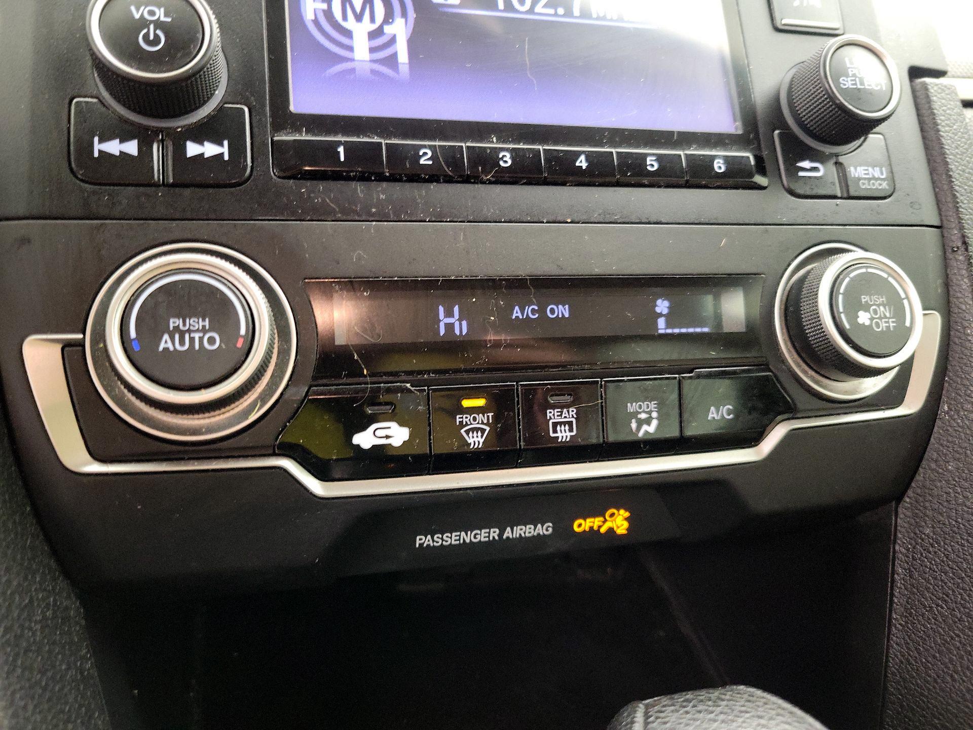 Thumbnail: 2016 Honda Civic - 16