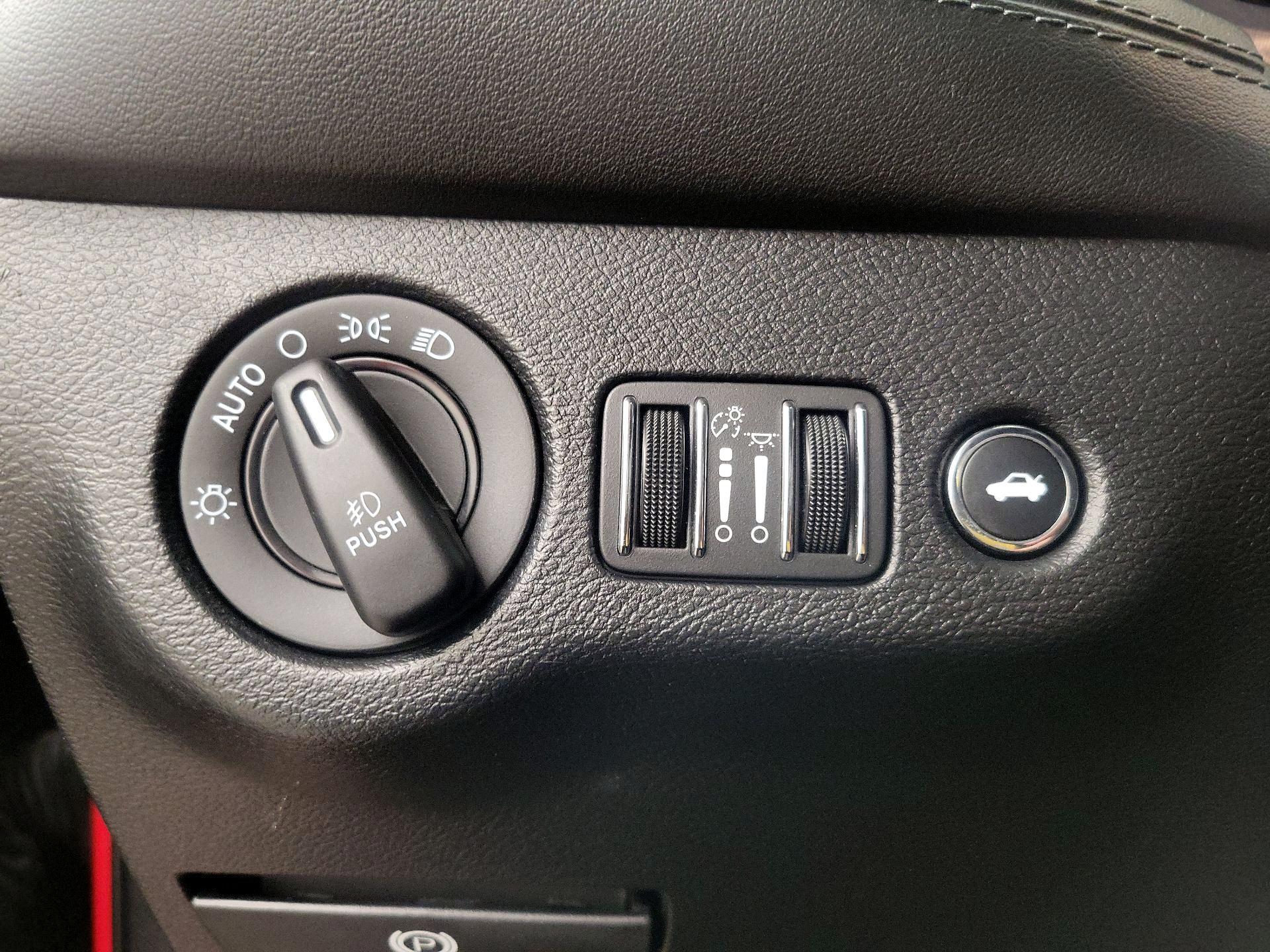 Thumbnail: 2020 Dodge Challenger - 13