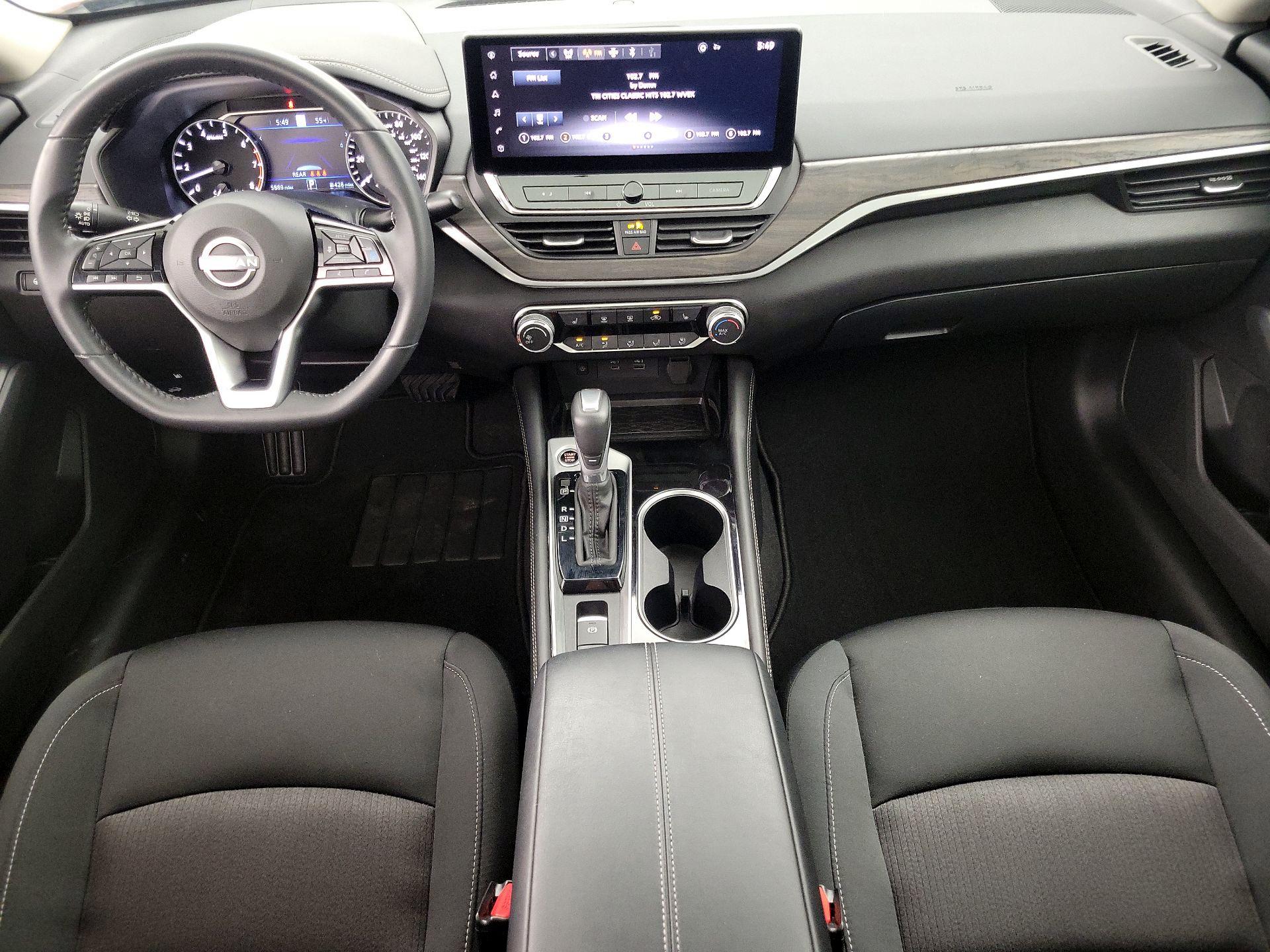 Thumbnail: 2024 Nissan Altima - 9