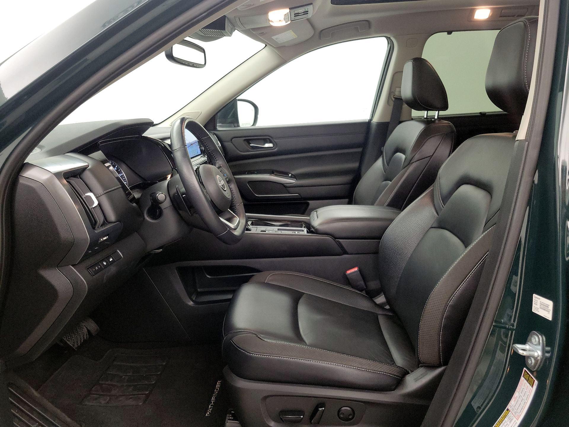 Thumbnail: 2022 Nissan Pathfinder - 11