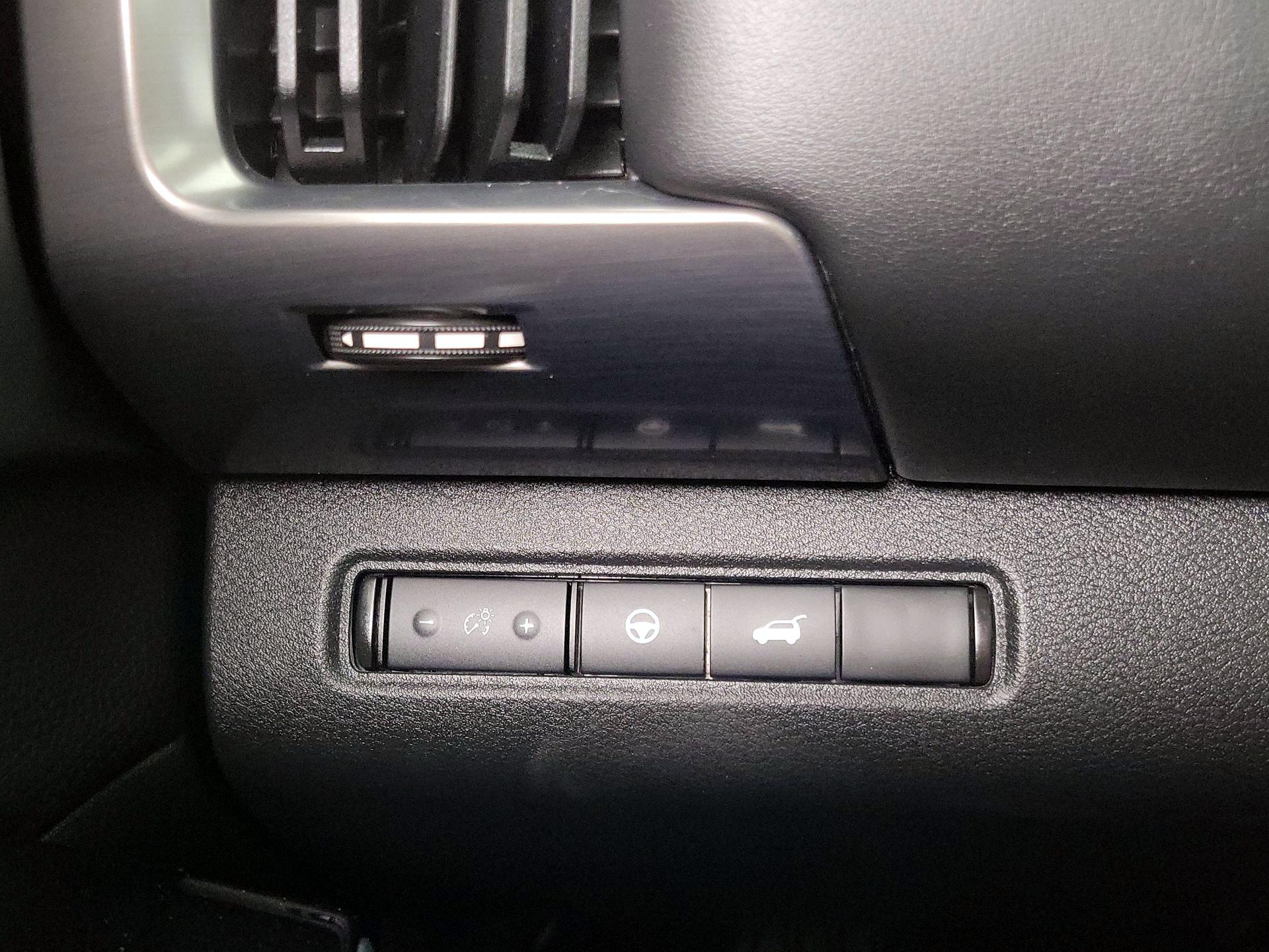 Thumbnail: 2022 Nissan Pathfinder - 13