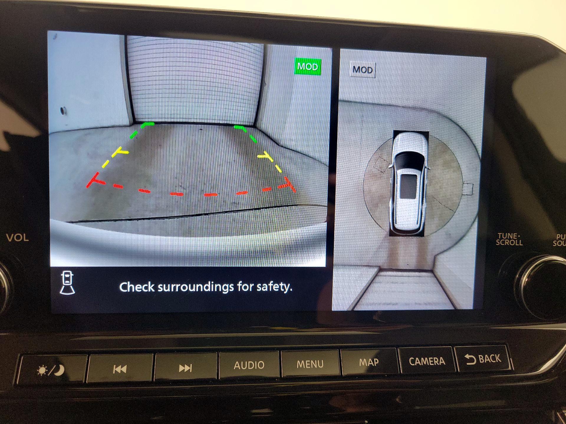 Thumbnail: 2022 Nissan Pathfinder - 15