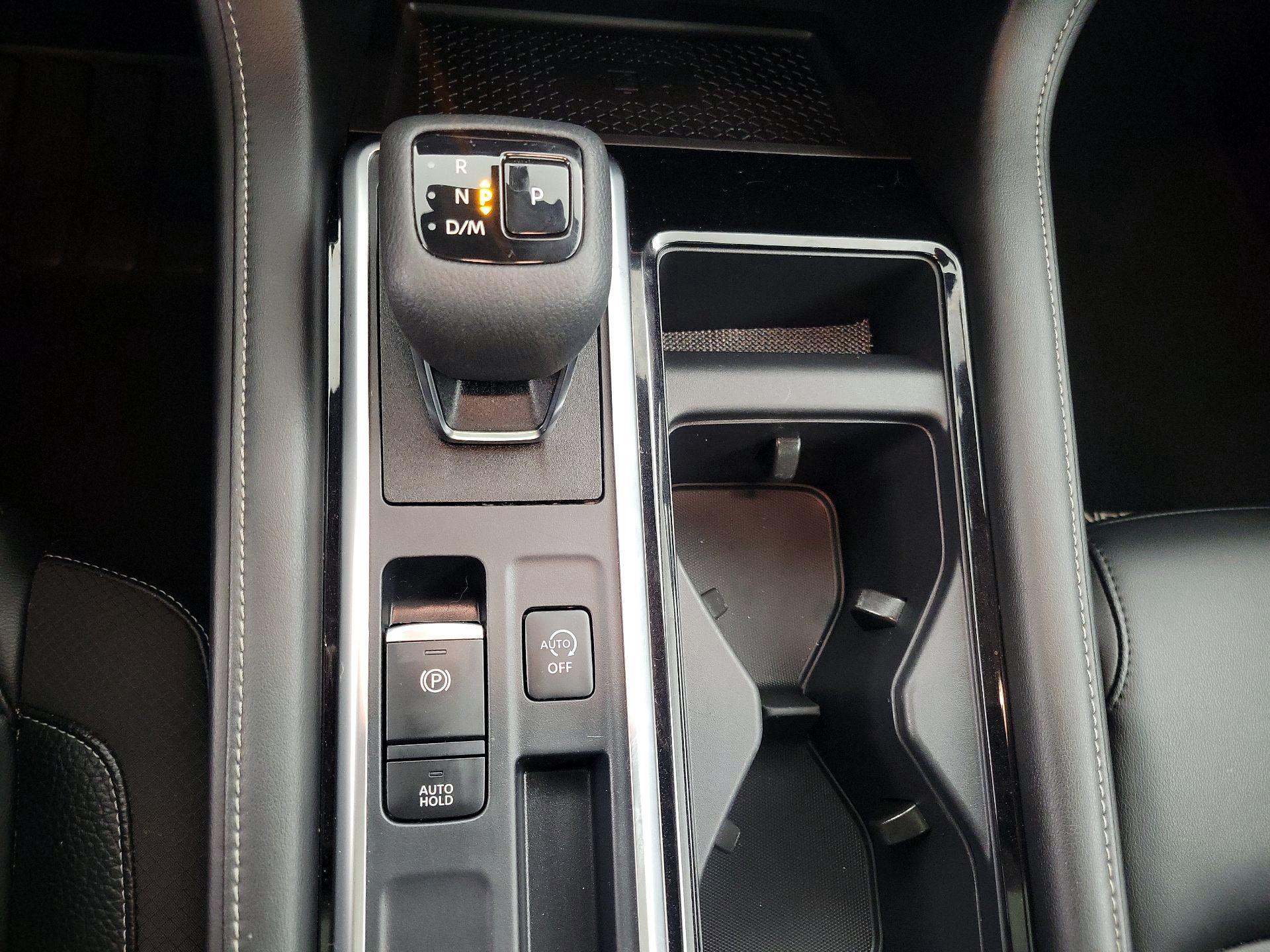 Thumbnail: 2022 Nissan Pathfinder - 18