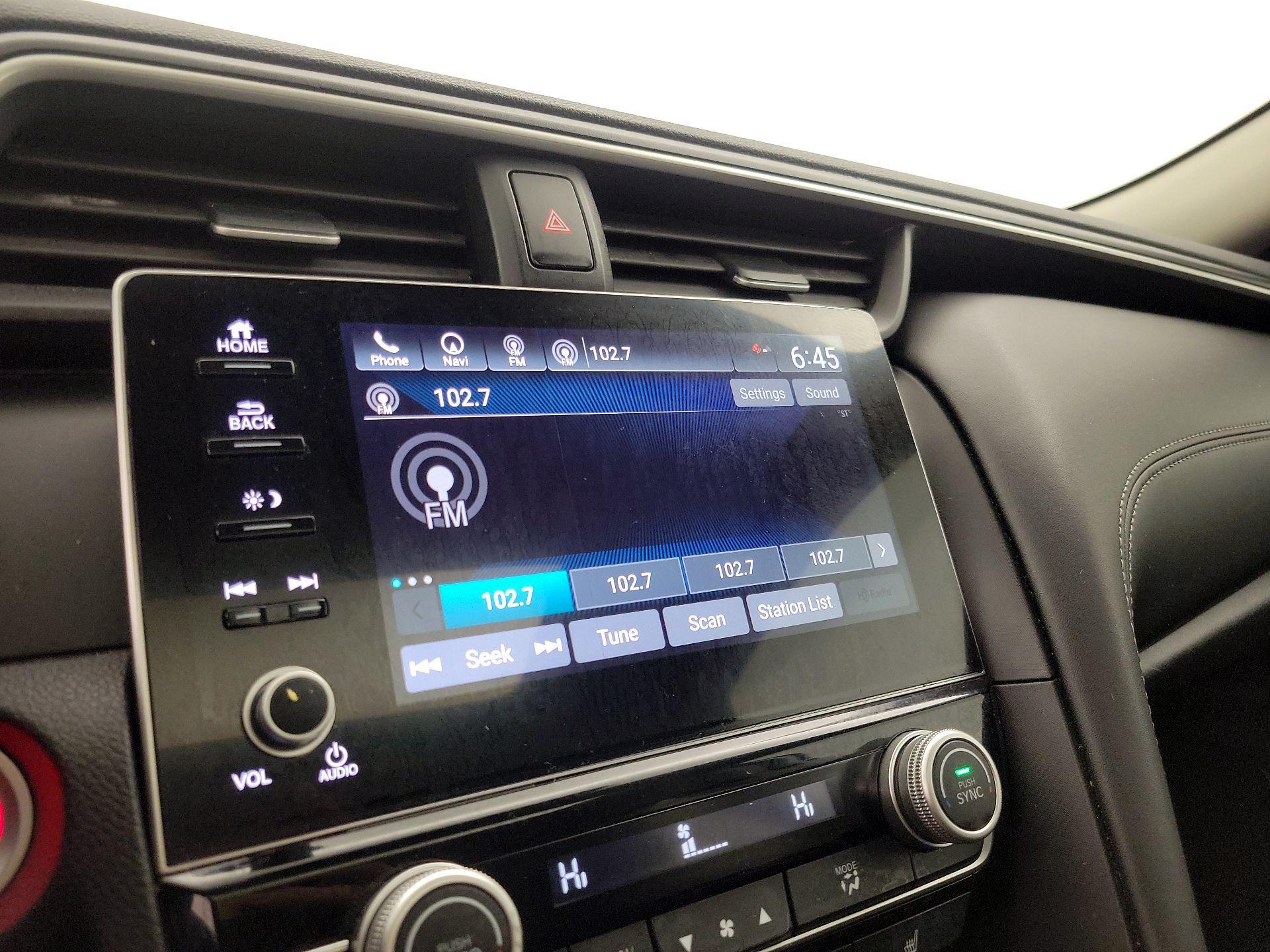 Thumbnail: 2019 Honda Insight - 16