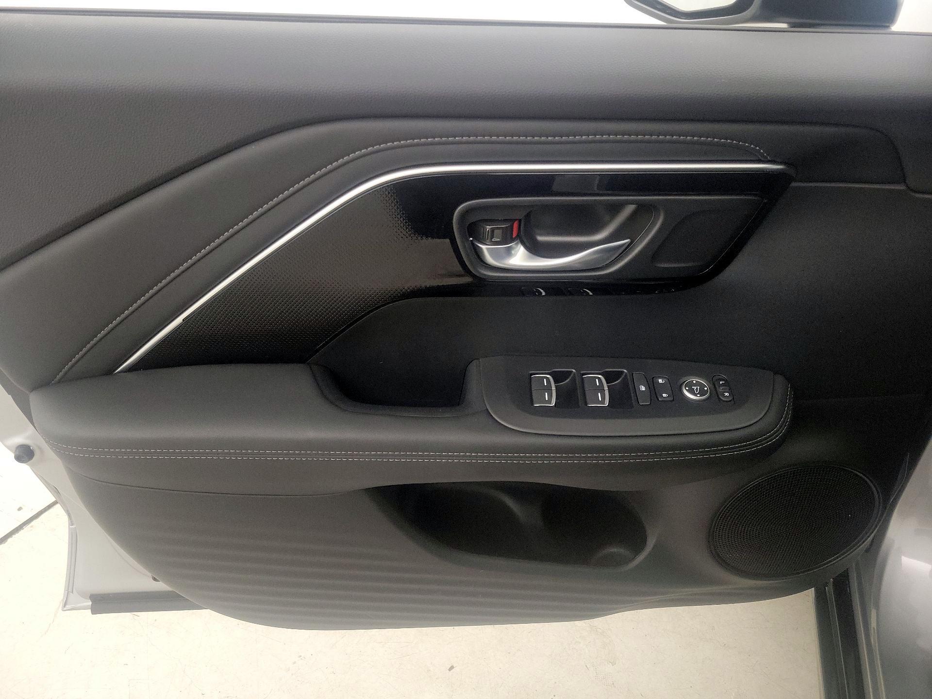 Thumbnail: 2025 Acura ADX - 12