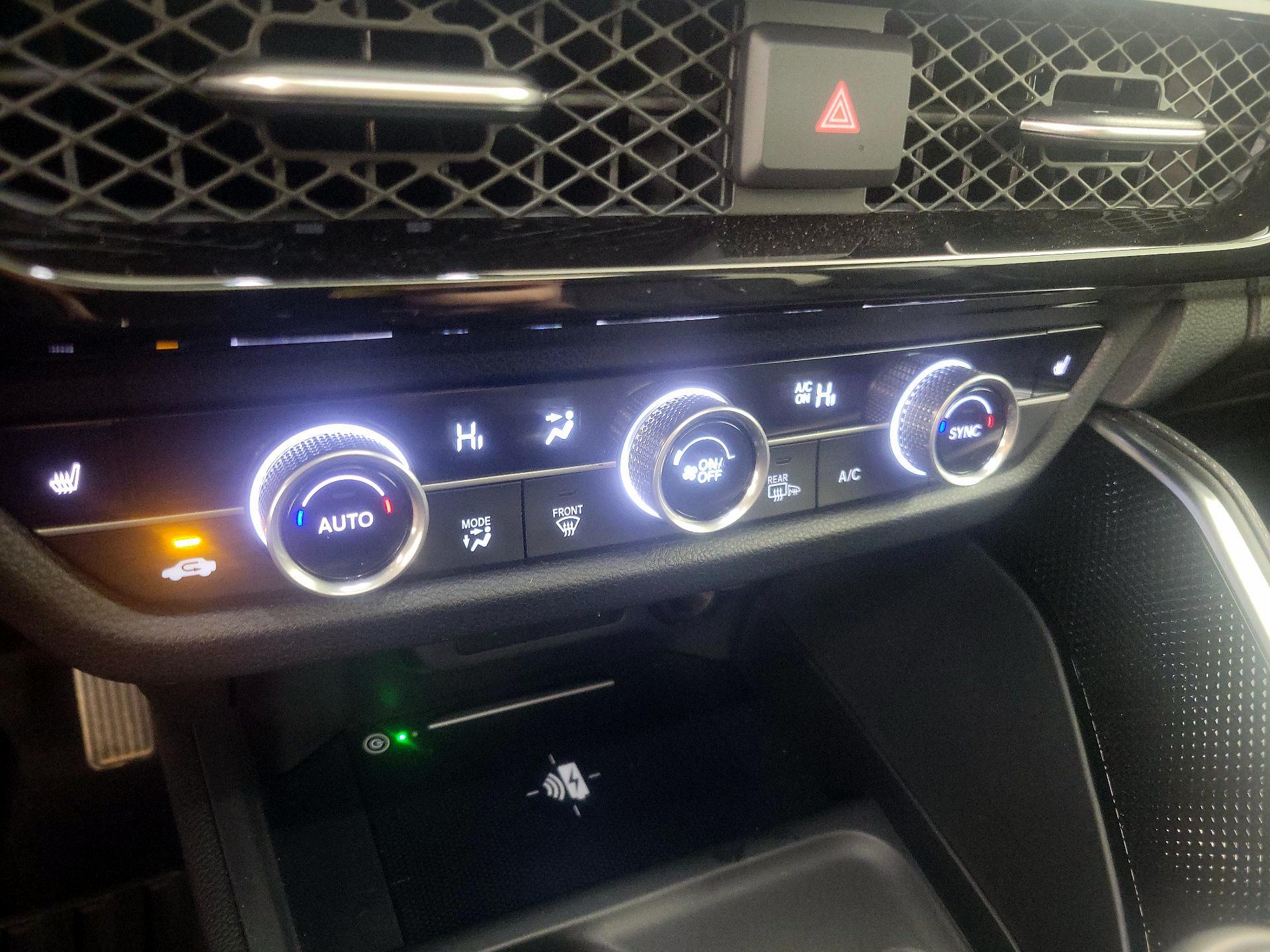 Thumbnail: 2025 Acura ADX - 16