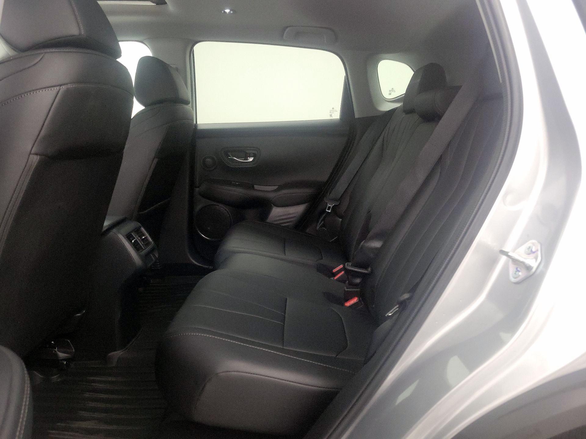 Thumbnail: 2025 Acura ADX - 20