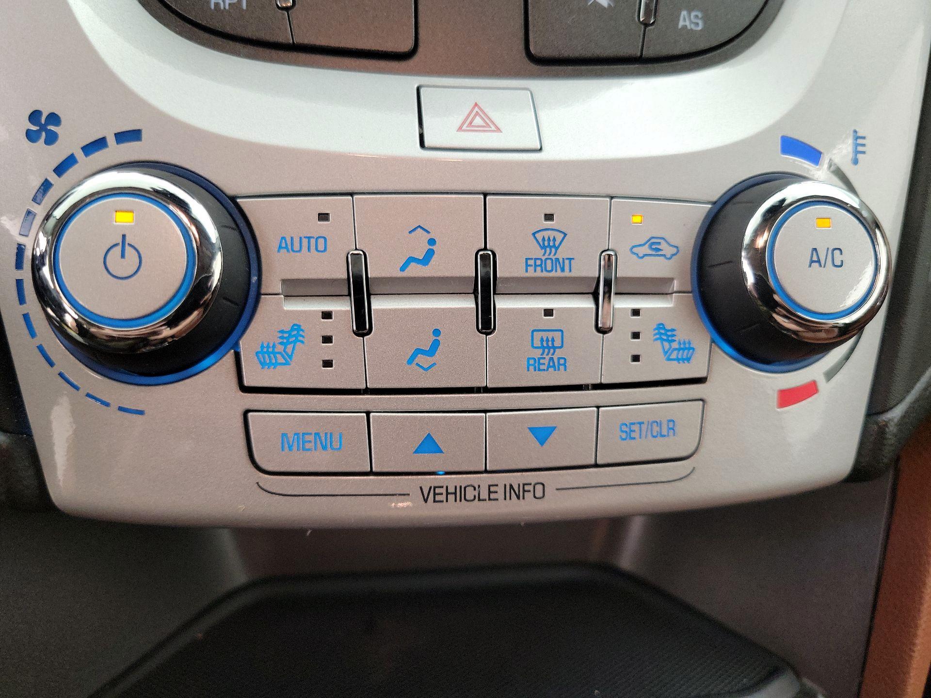 Thumbnail: 2016 Chevrolet Equinox - 16