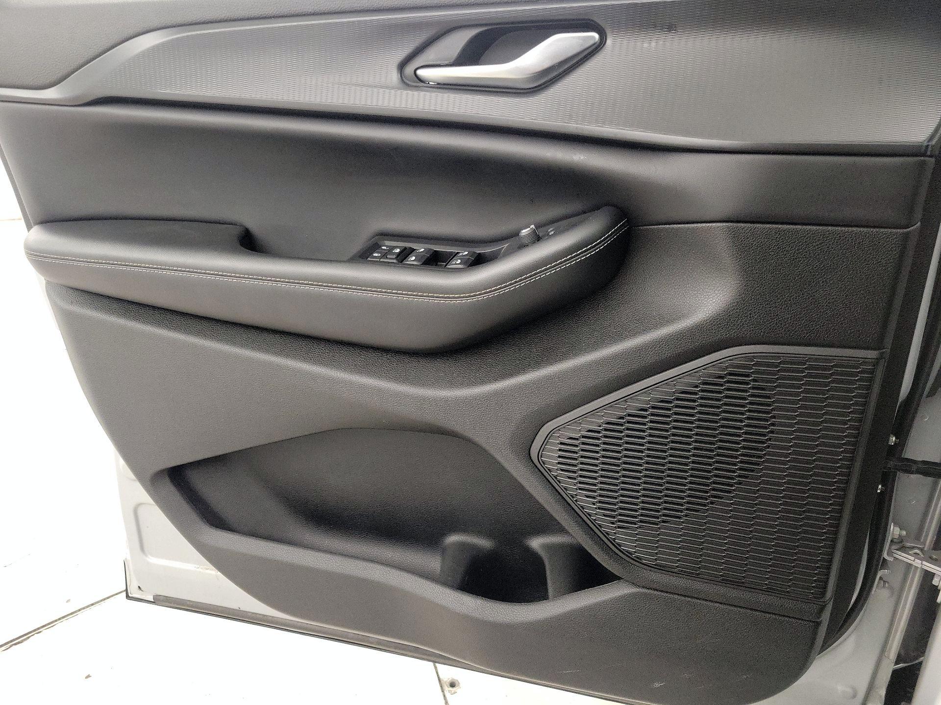 Thumbnail: 2024 Jeep Grand Cherokee - 12