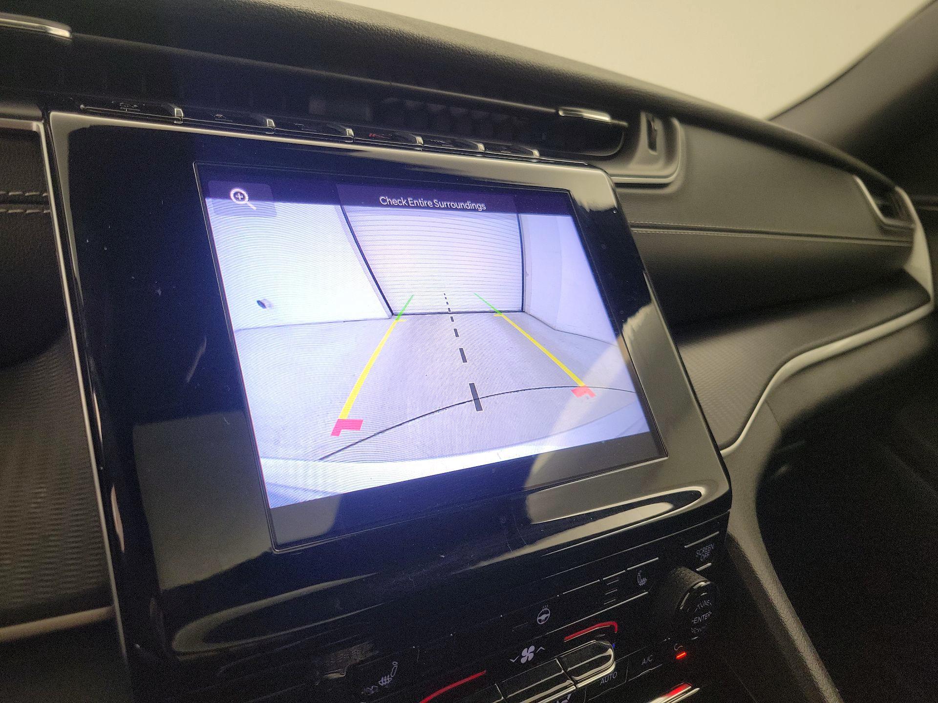 Thumbnail: 2024 Jeep Grand Cherokee - 14