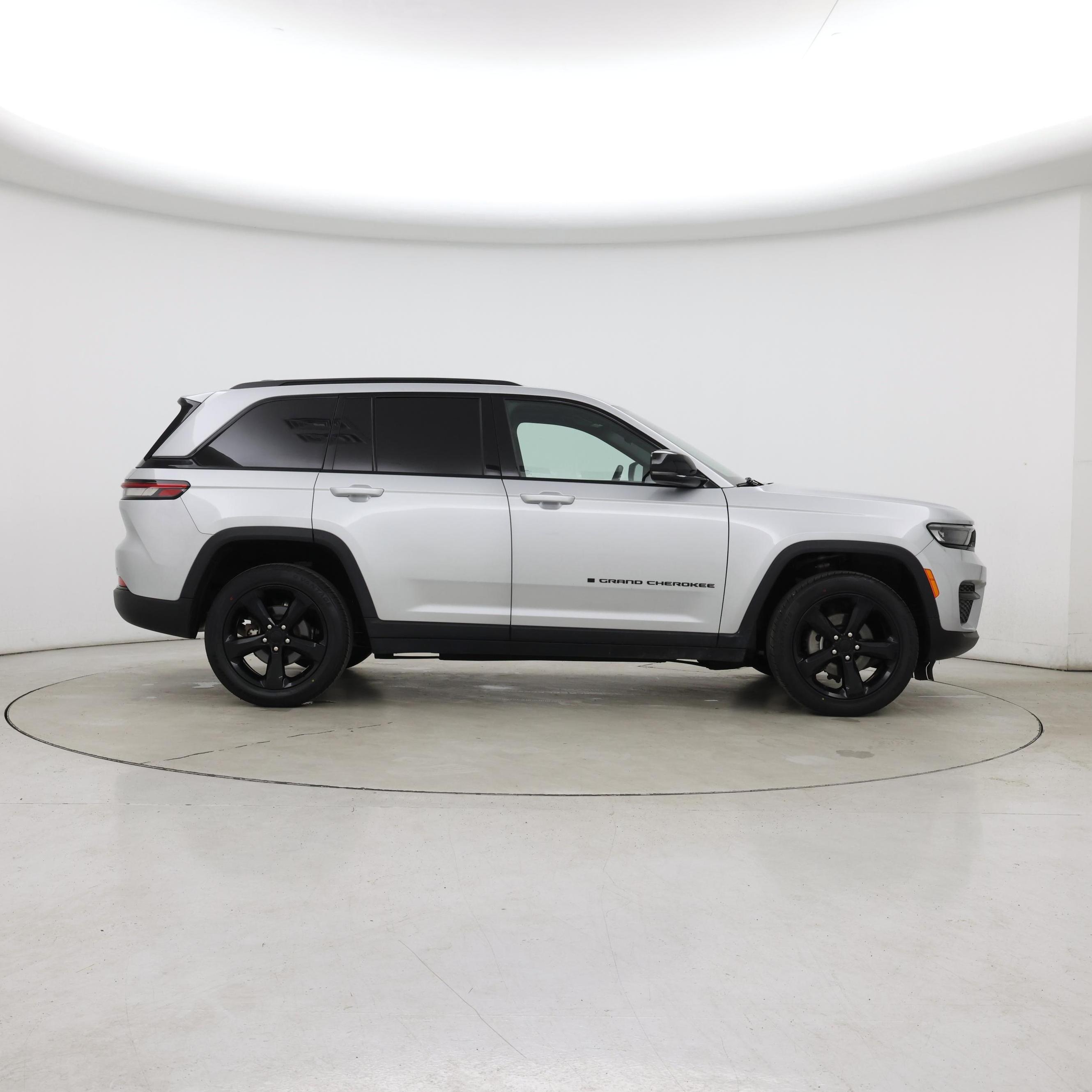 Thumbnail: 2024 Jeep Grand Cherokee - 7