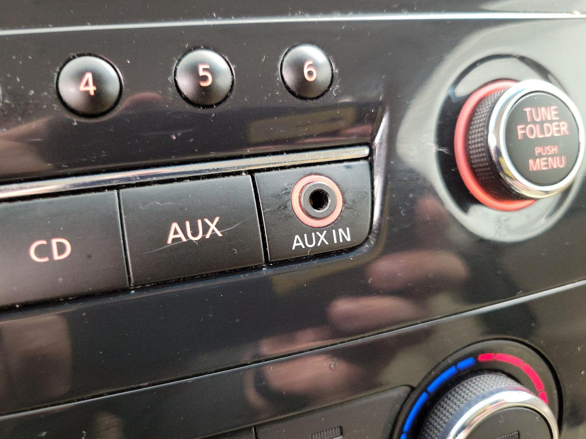 Thumbnail: 2015 Nissan Altima - 17