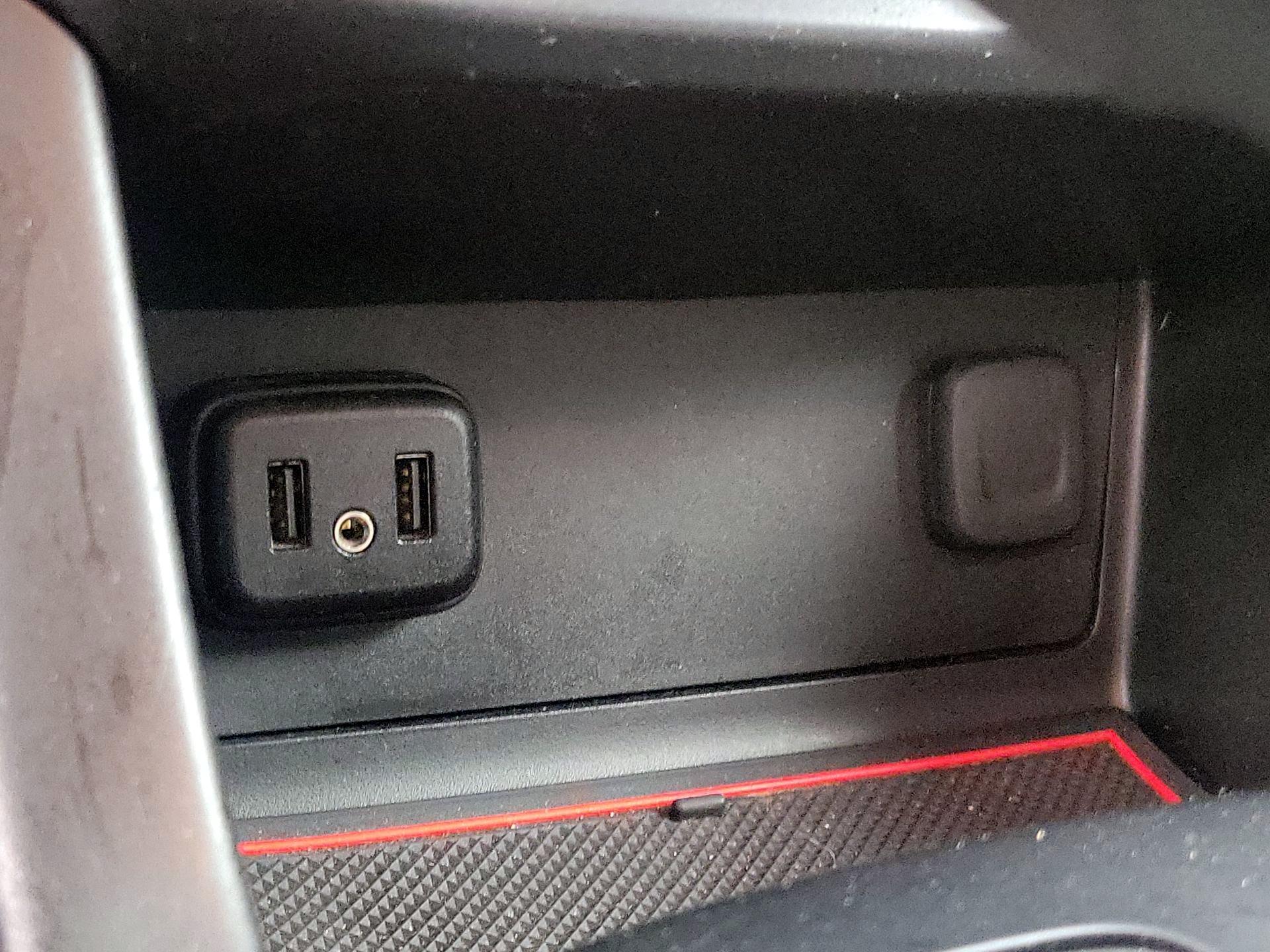 Thumbnail: 2021 Chevrolet Colorado - 18