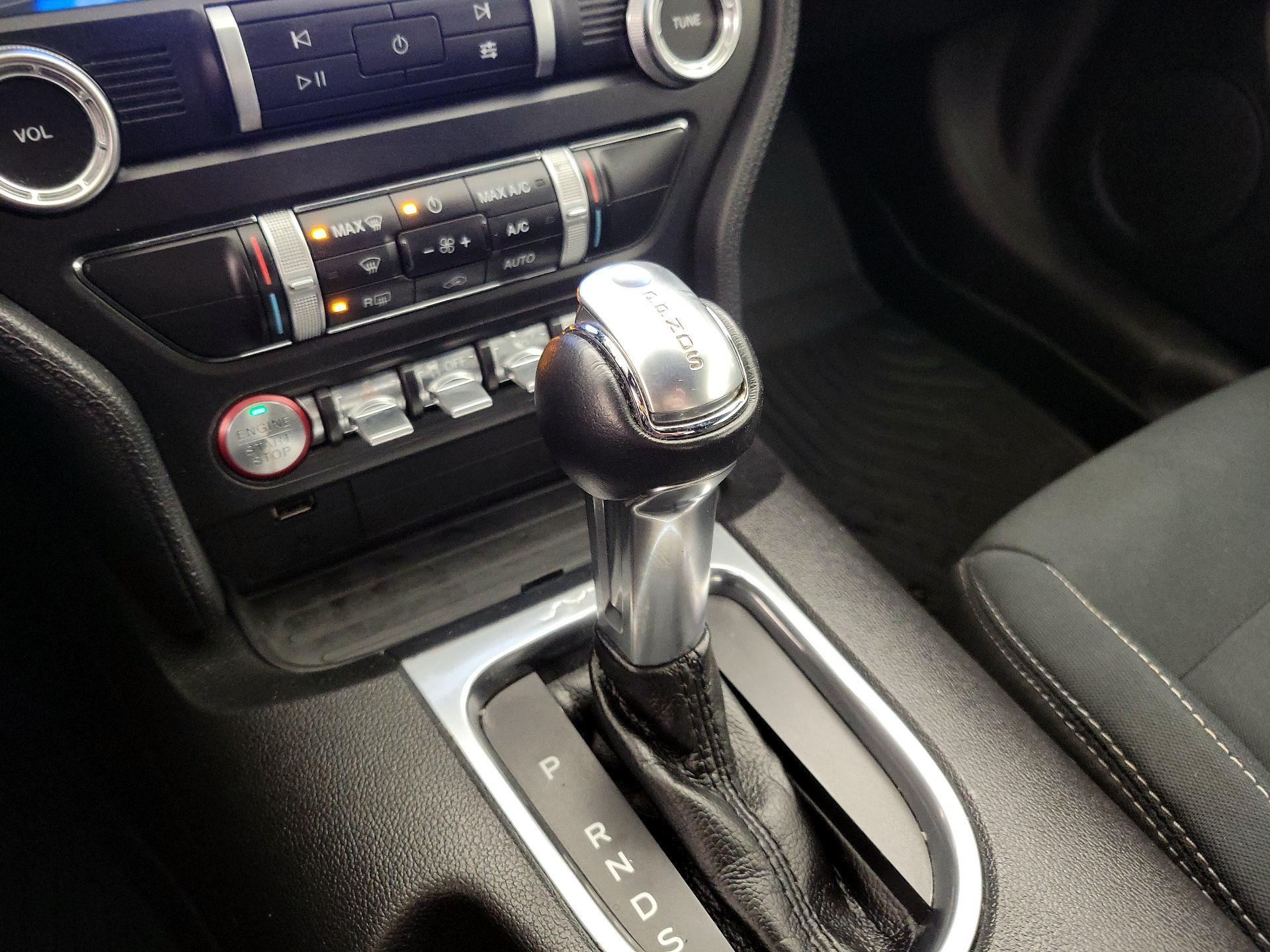 Thumbnail: 2019 Ford Mustang - 18