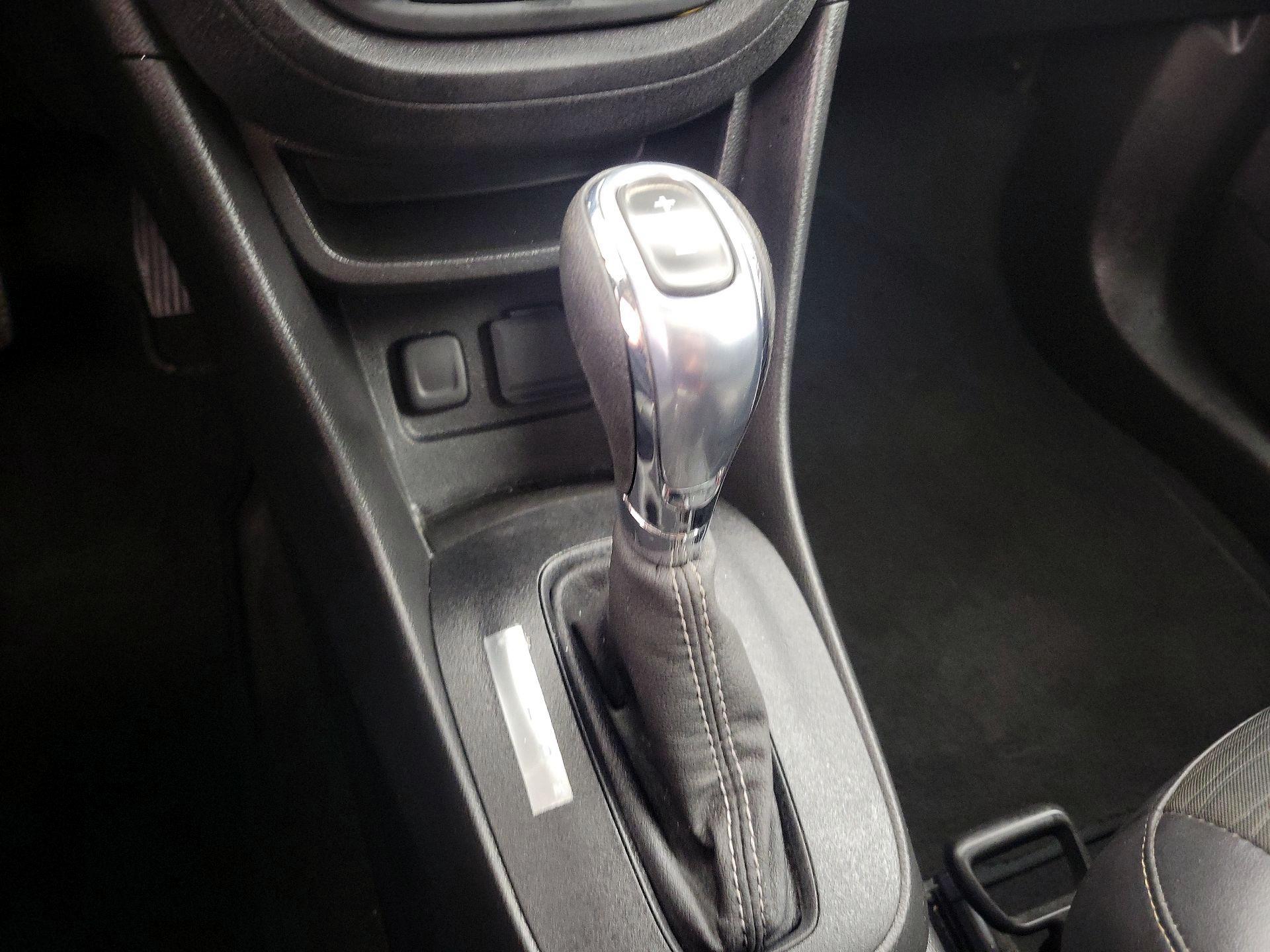 Thumbnail: 2015 Buick Encore - 17