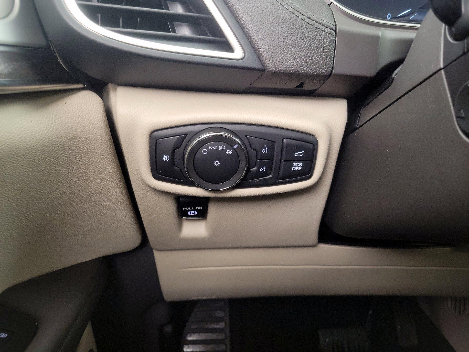 Thumbnail: 2020 Lincoln Nautilus - 13