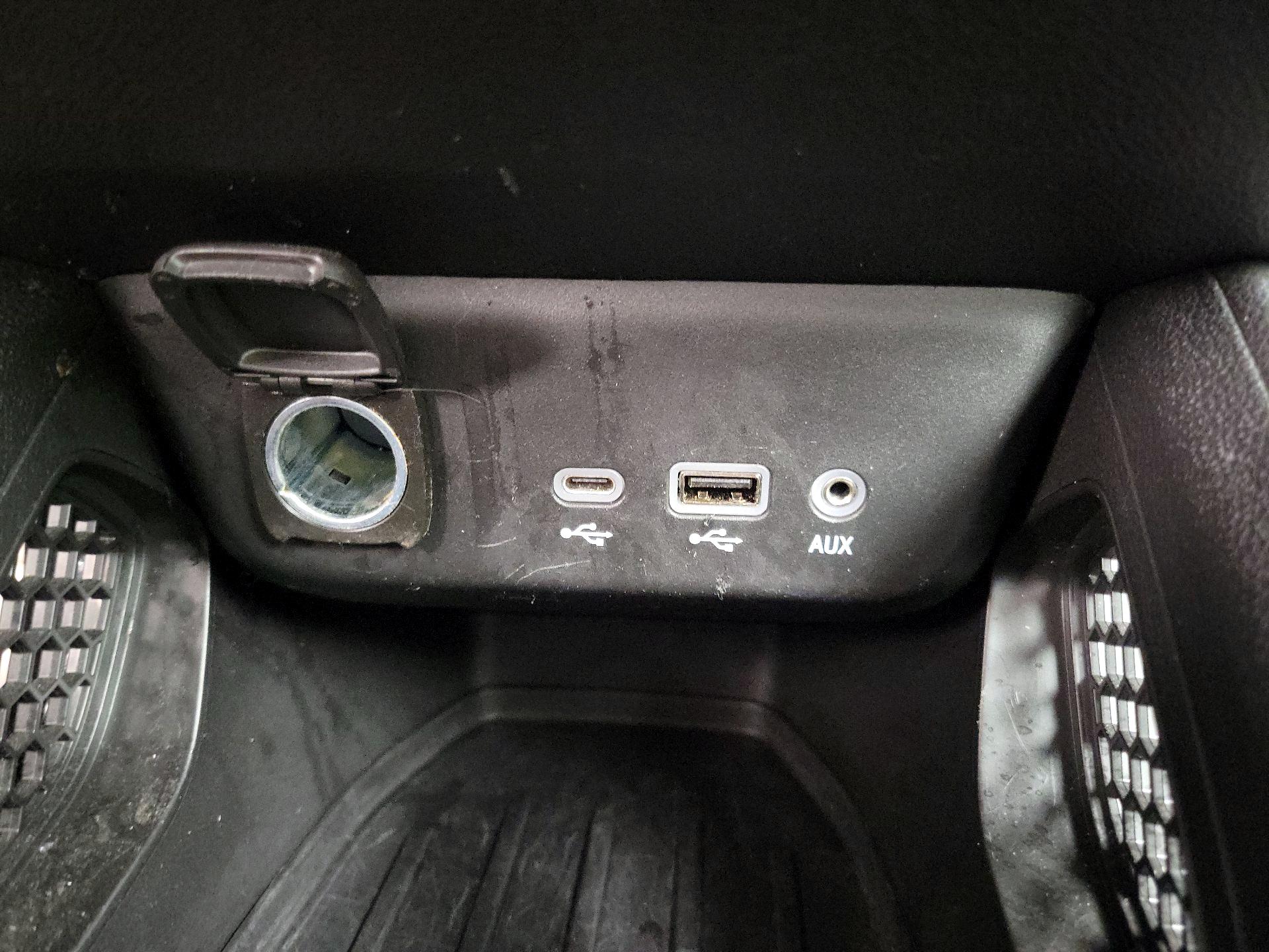 Thumbnail: 2022 Chevrolet TrailBlazer - 18