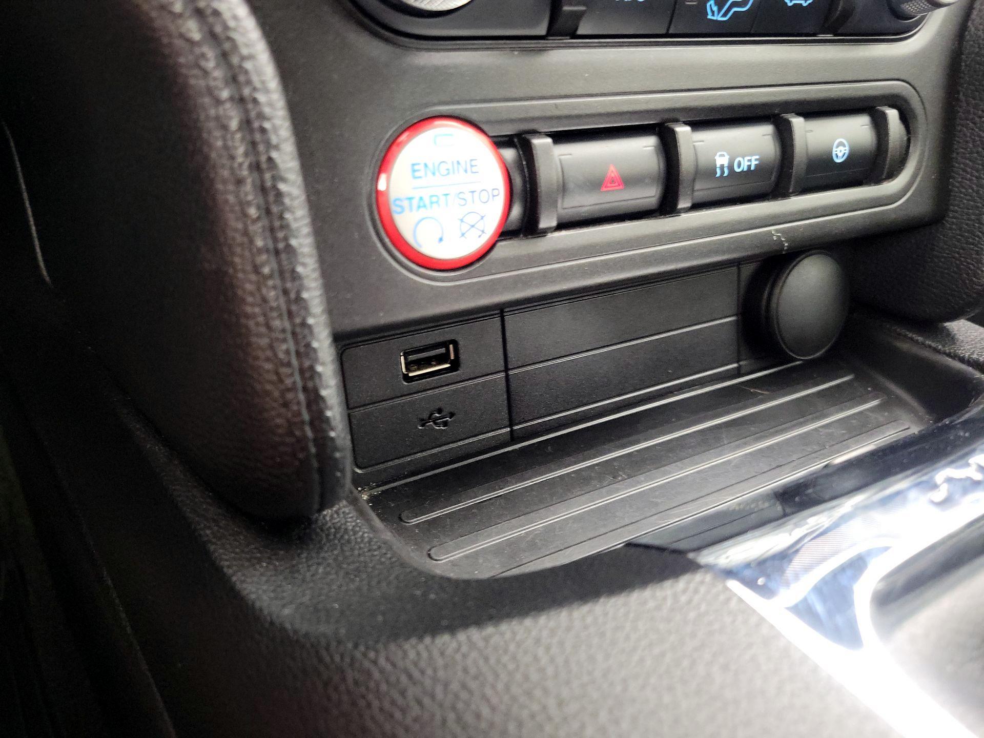 Thumbnail: 2017 Ford Mustang - 18