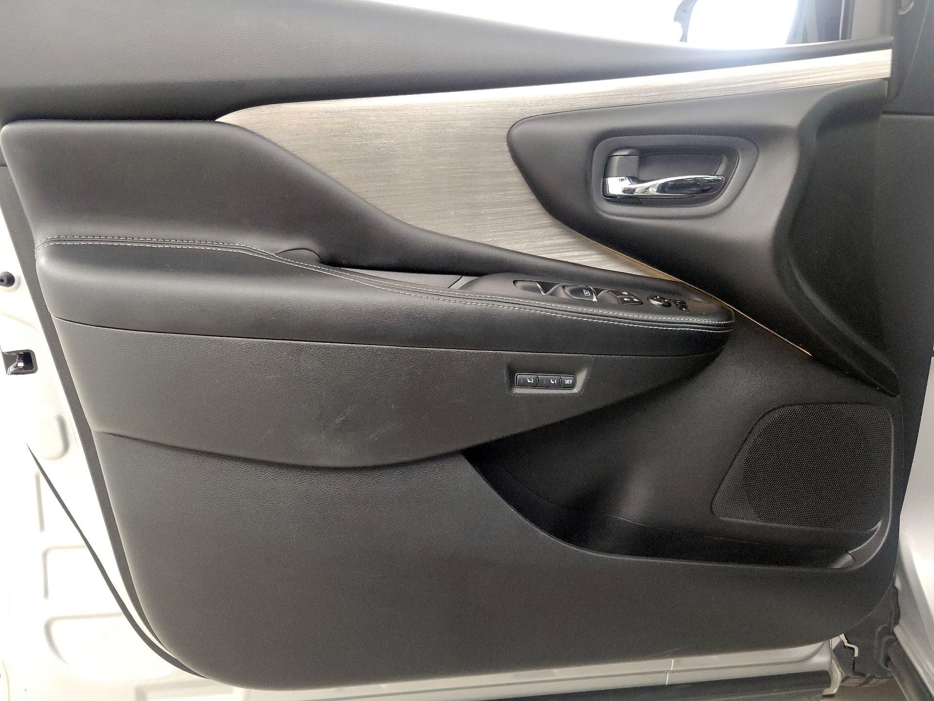 Thumbnail: 2015 Nissan Murano - 12