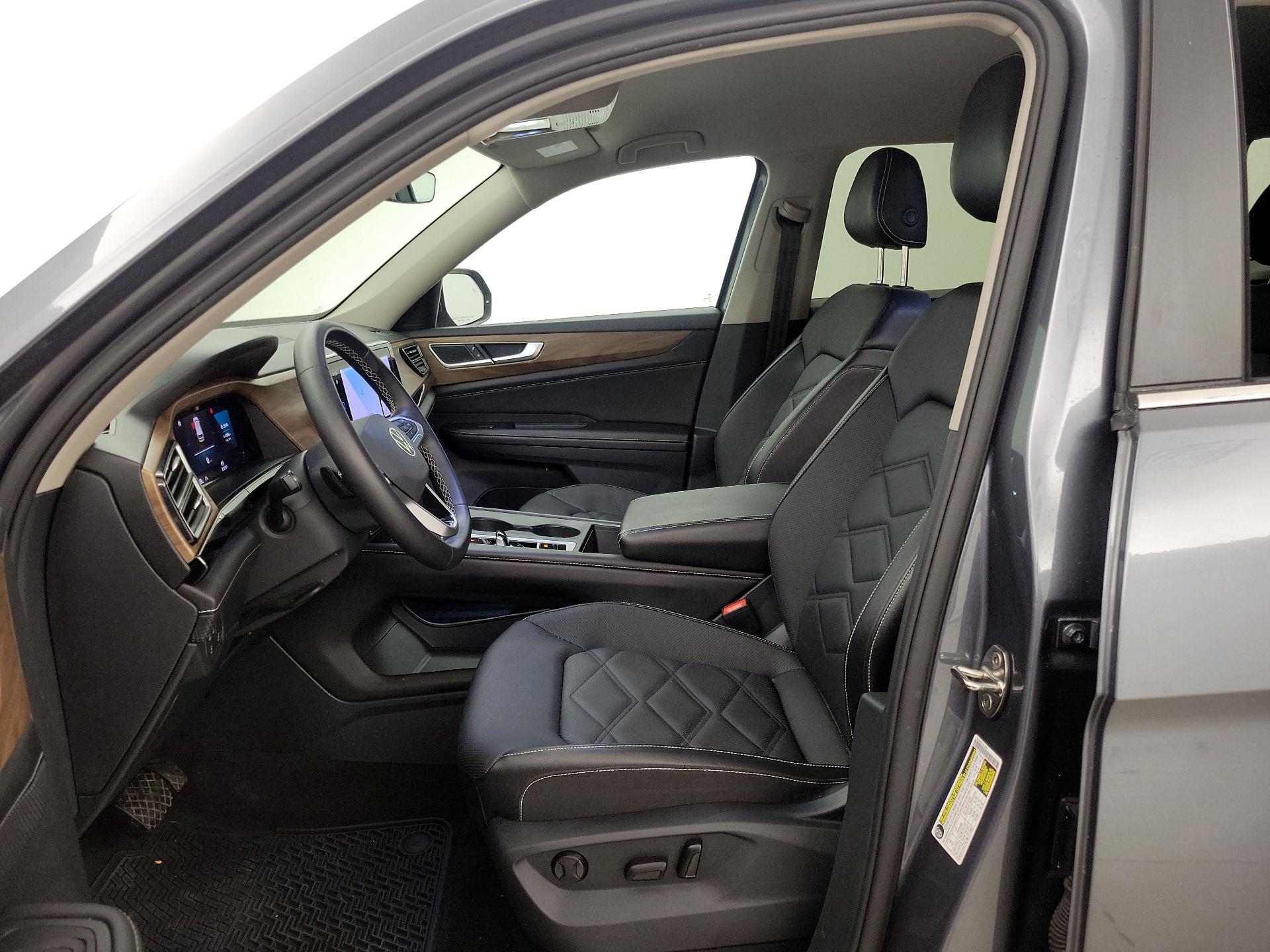 Thumbnail: 2024 Volkswagen Atlas - 11