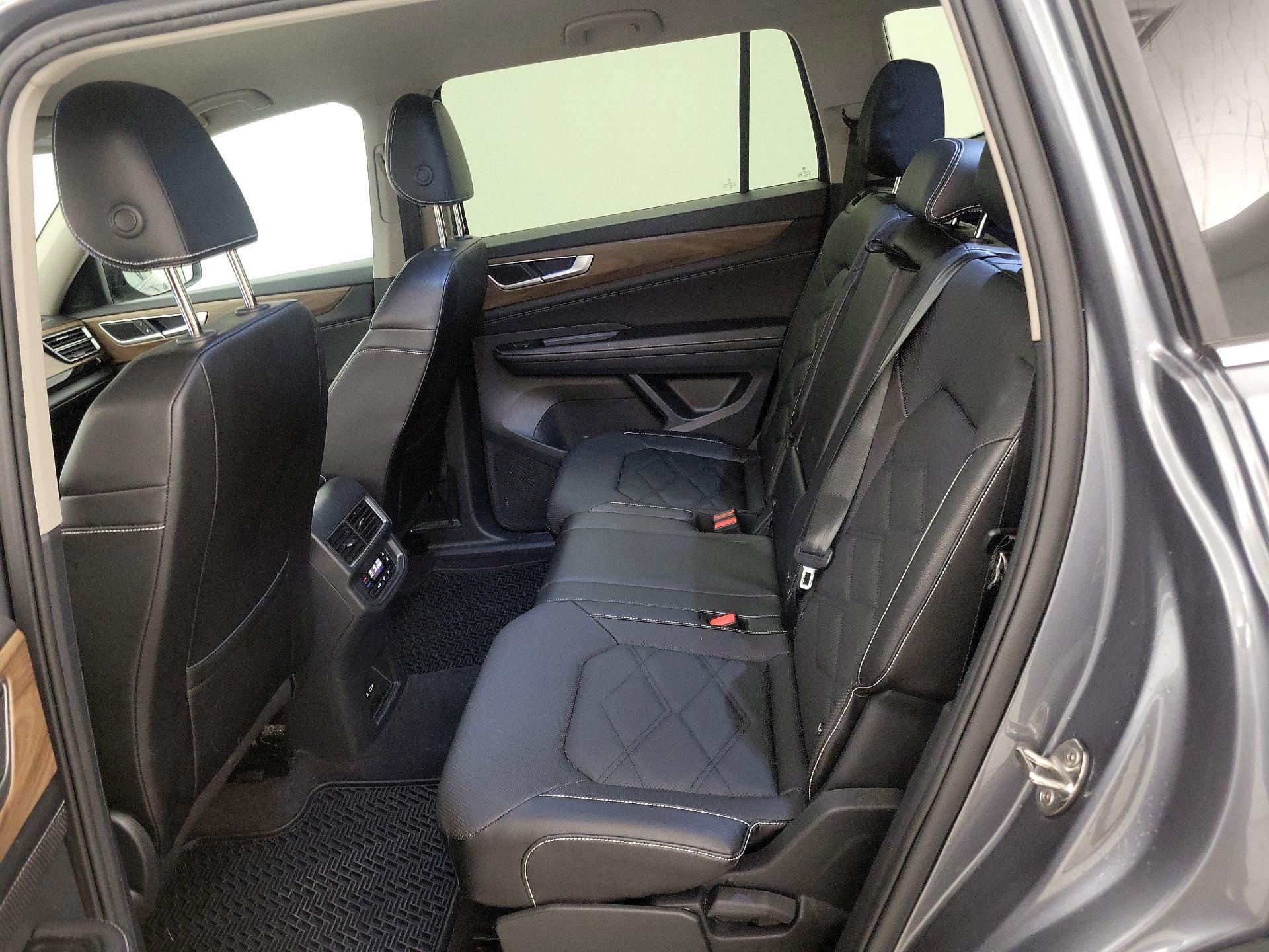 Thumbnail: 2024 Volkswagen Atlas - 19