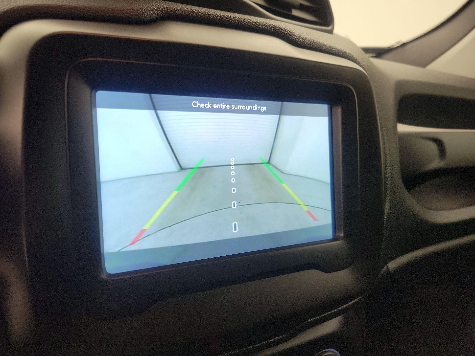 Thumbnail: 2021 Jeep Renegade - 14