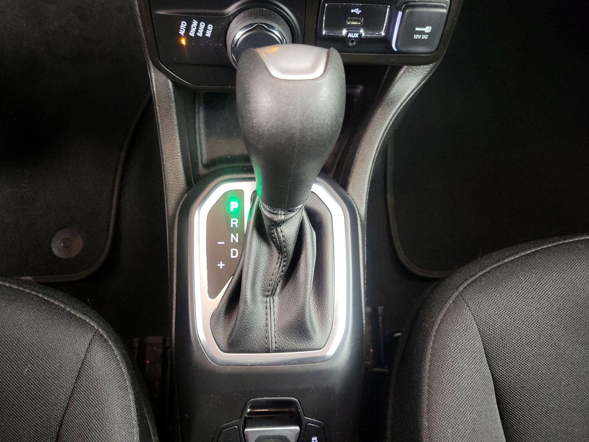 Thumbnail: 2021 Jeep Renegade - 17