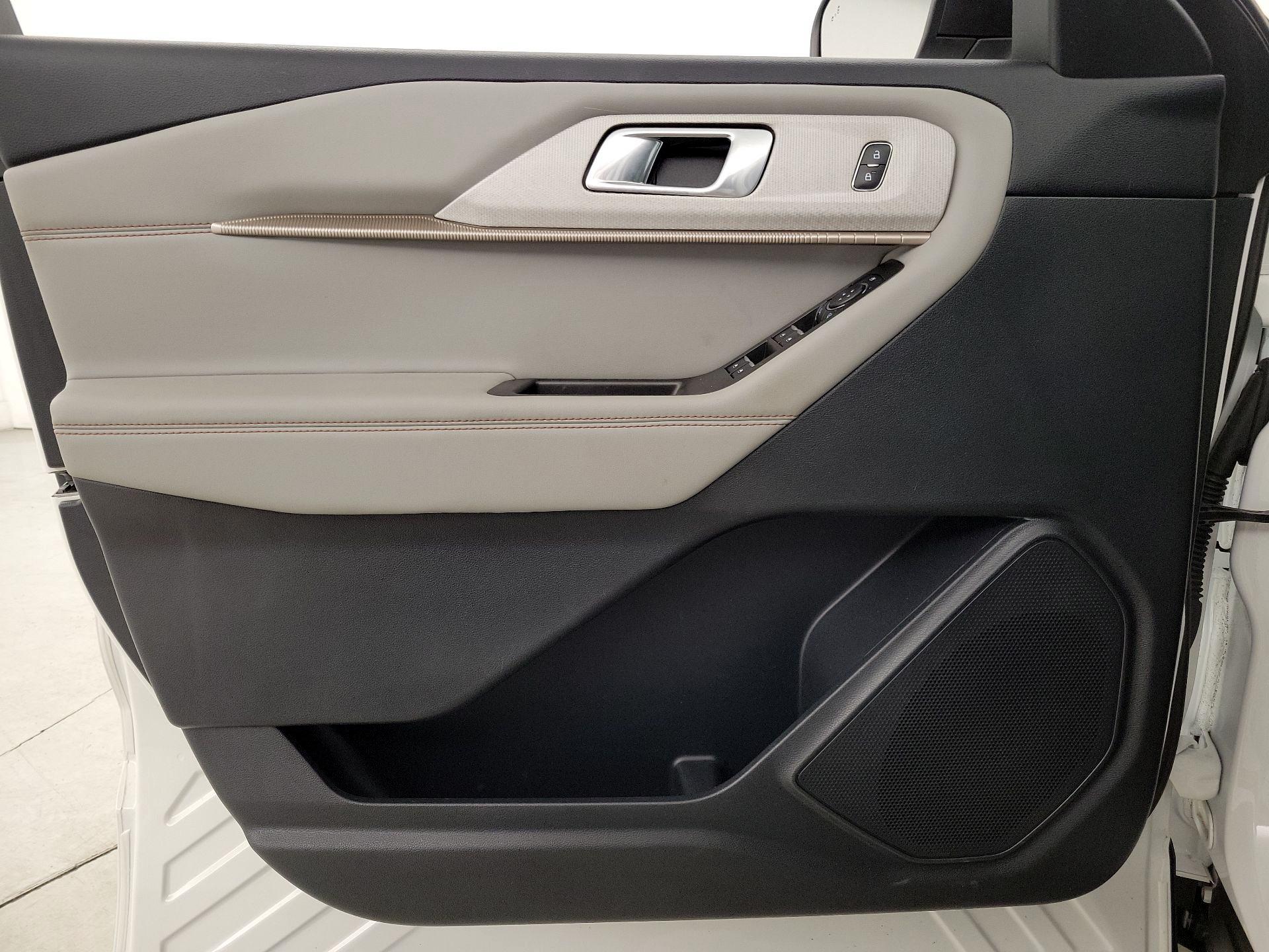 Thumbnail: 2025 Ford Explorer - 12