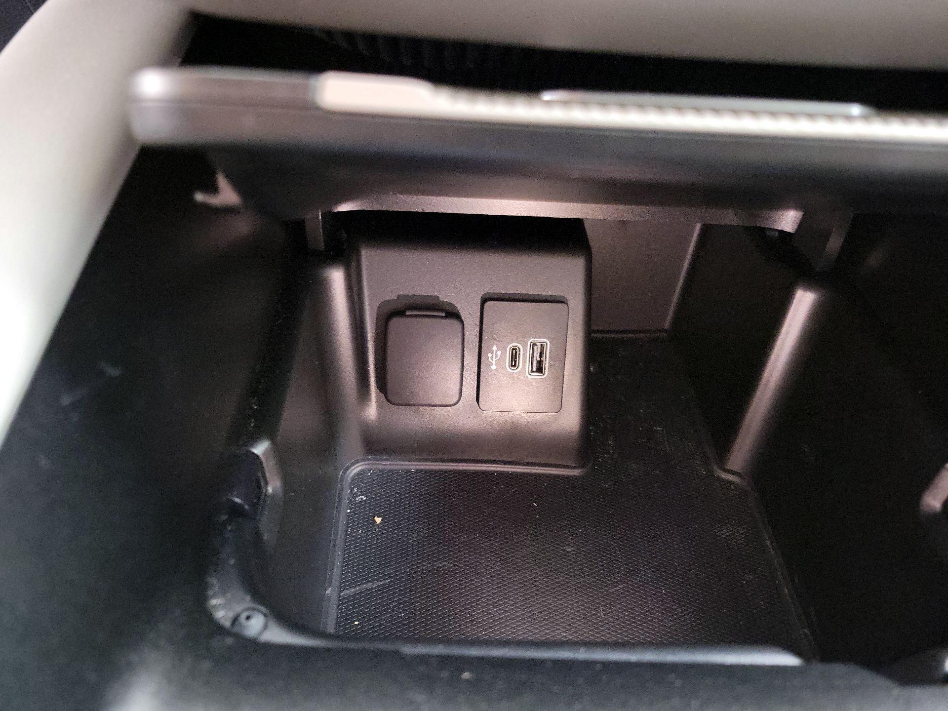 Thumbnail: 2025 Ford Explorer - 19