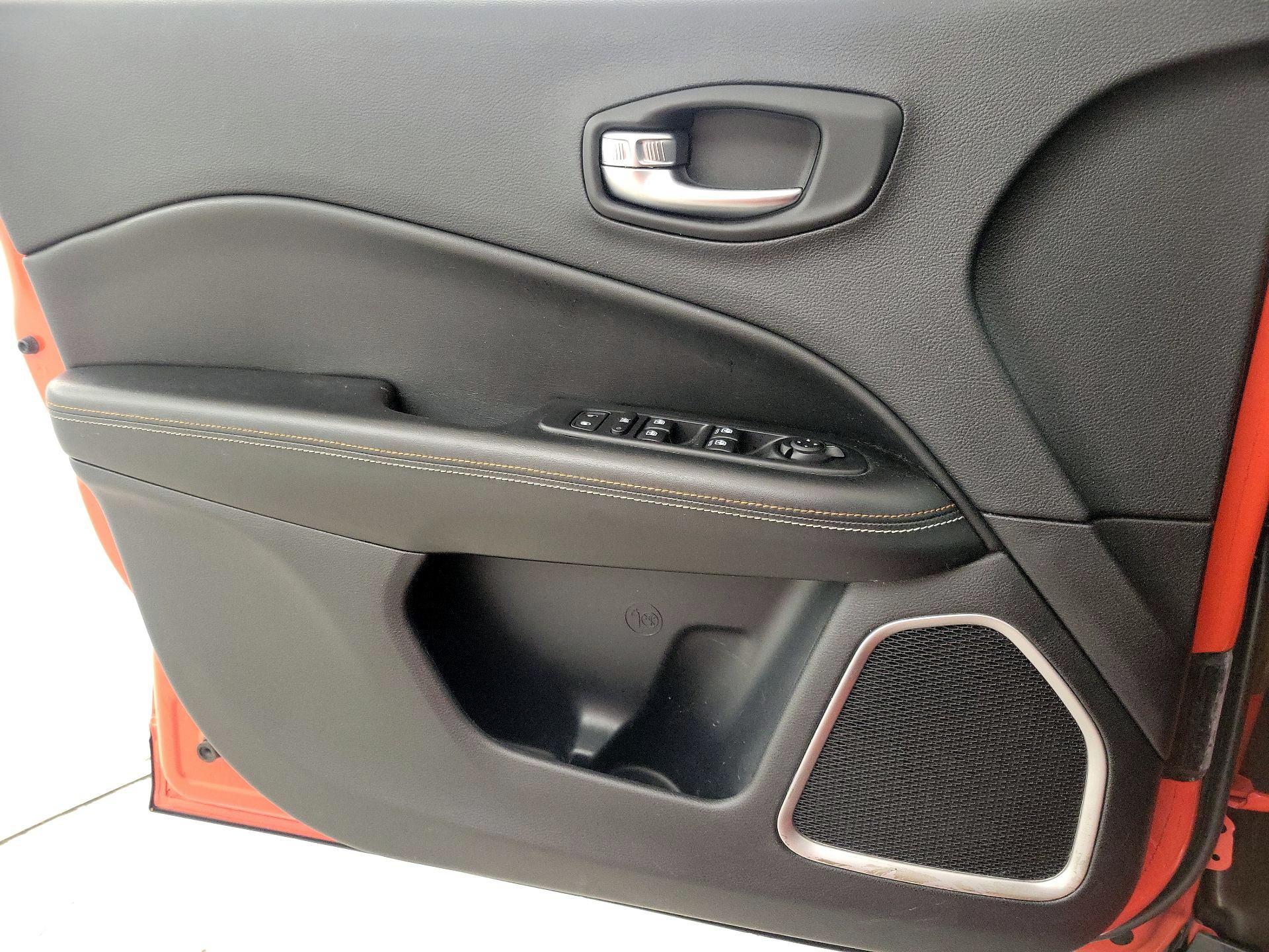 Thumbnail: 2019 Jeep Compass - 12