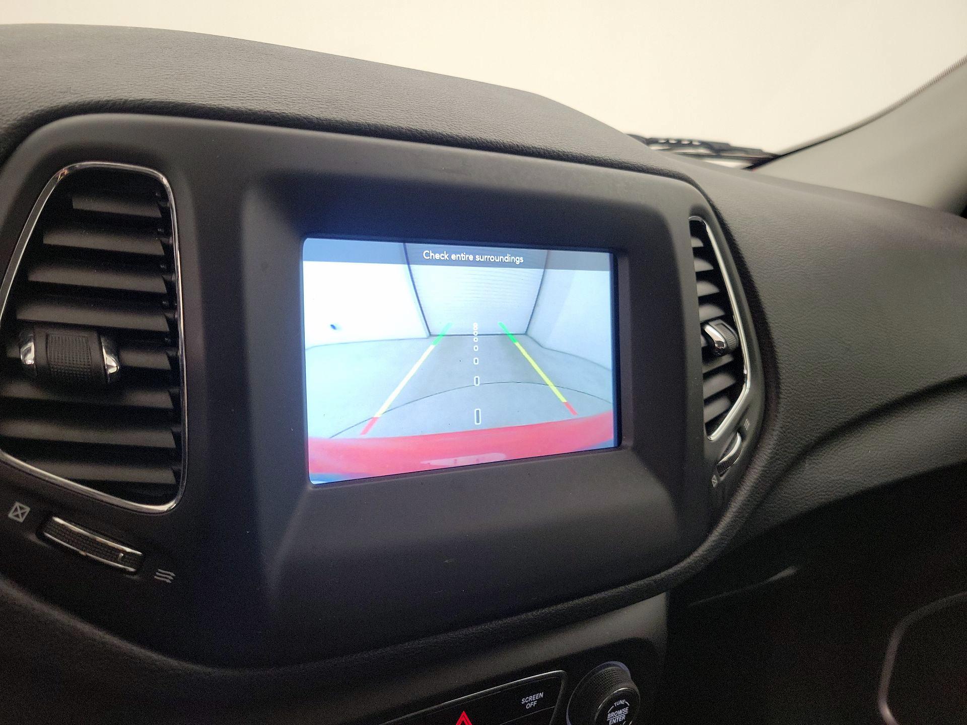 Thumbnail: 2019 Jeep Compass - 14