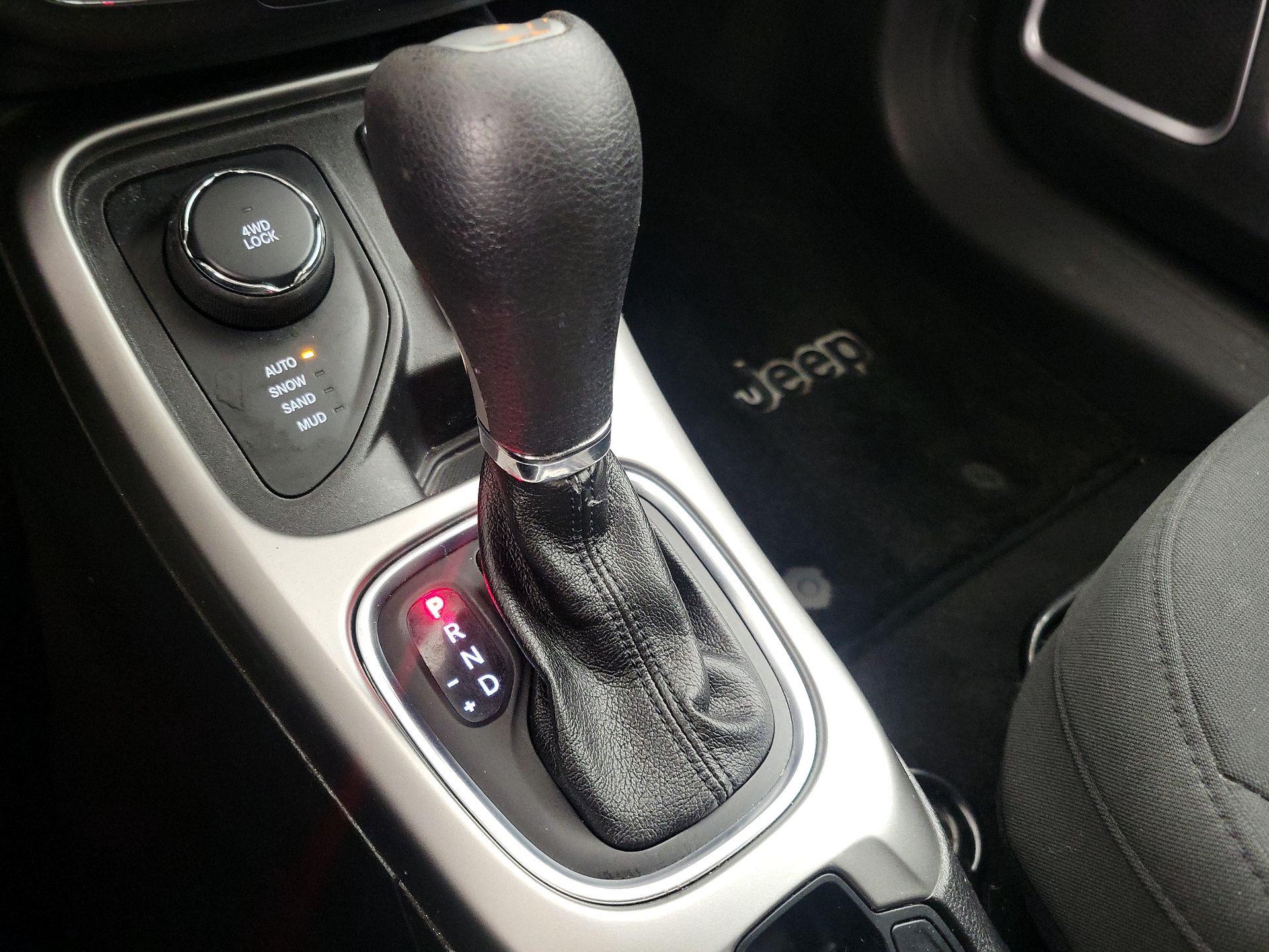 Thumbnail: 2019 Jeep Compass - 17