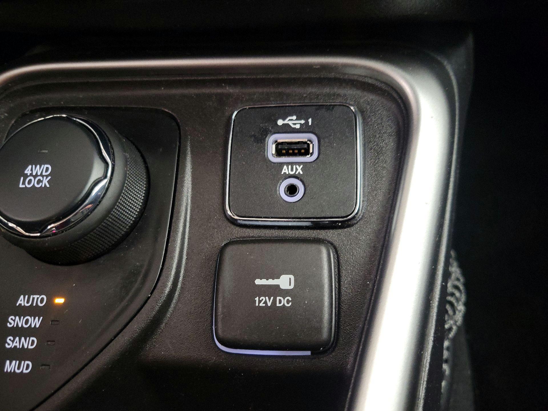 Thumbnail: 2019 Jeep Compass - 18