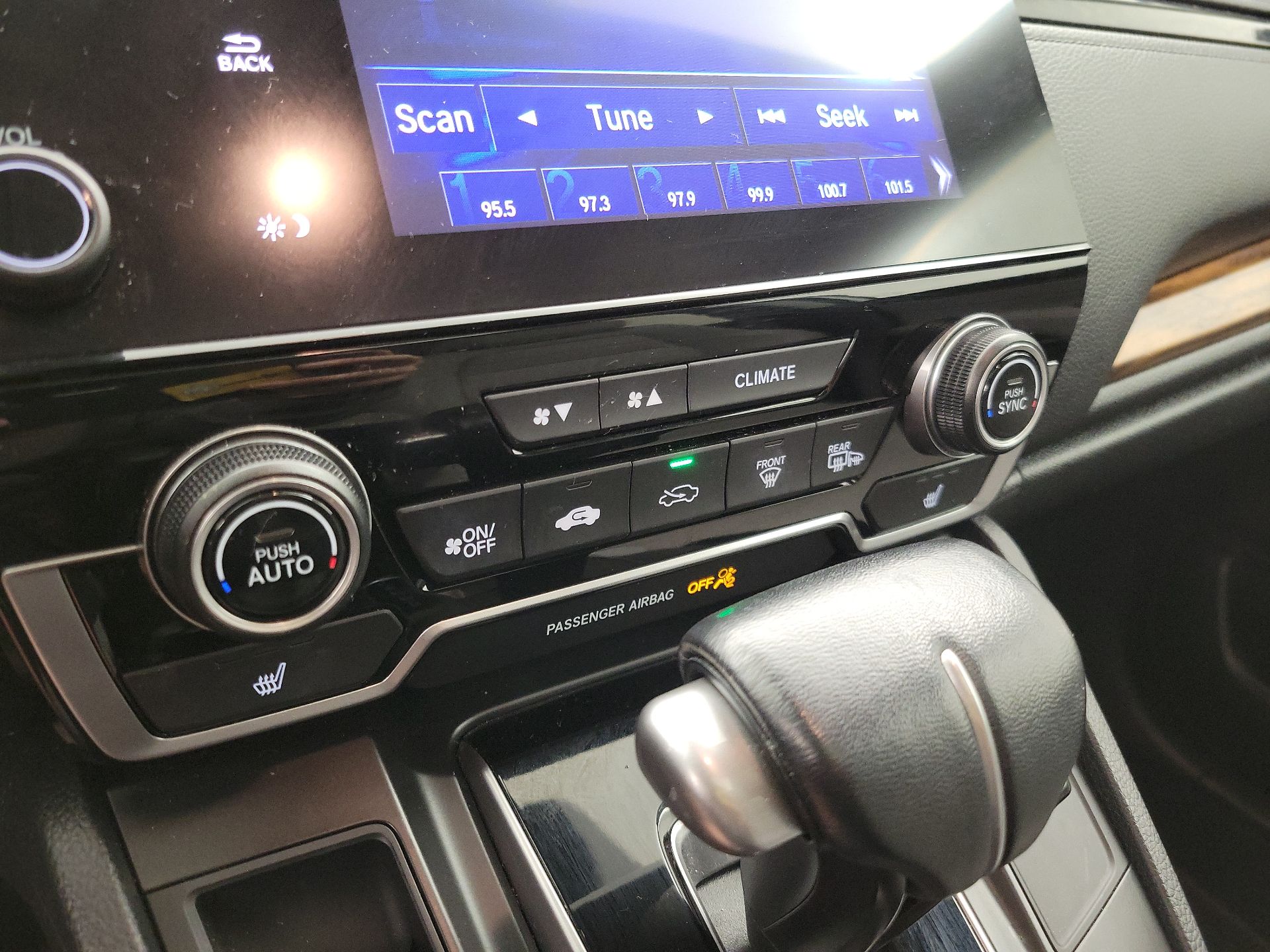 Thumbnail: 2019 Honda CR-V - 16