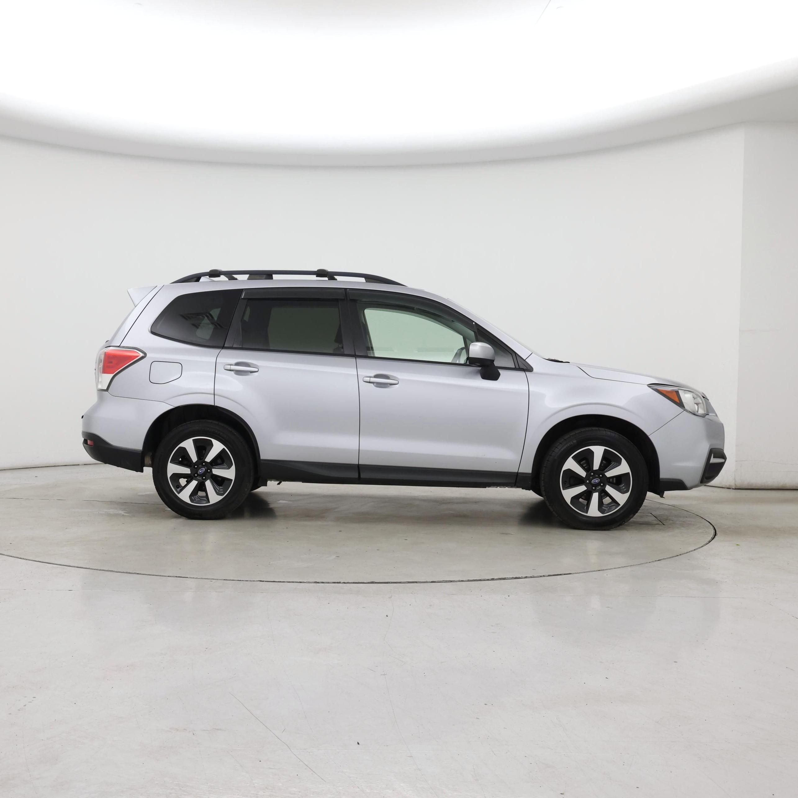 Thumbnail: 2017 Subaru Forester - 7