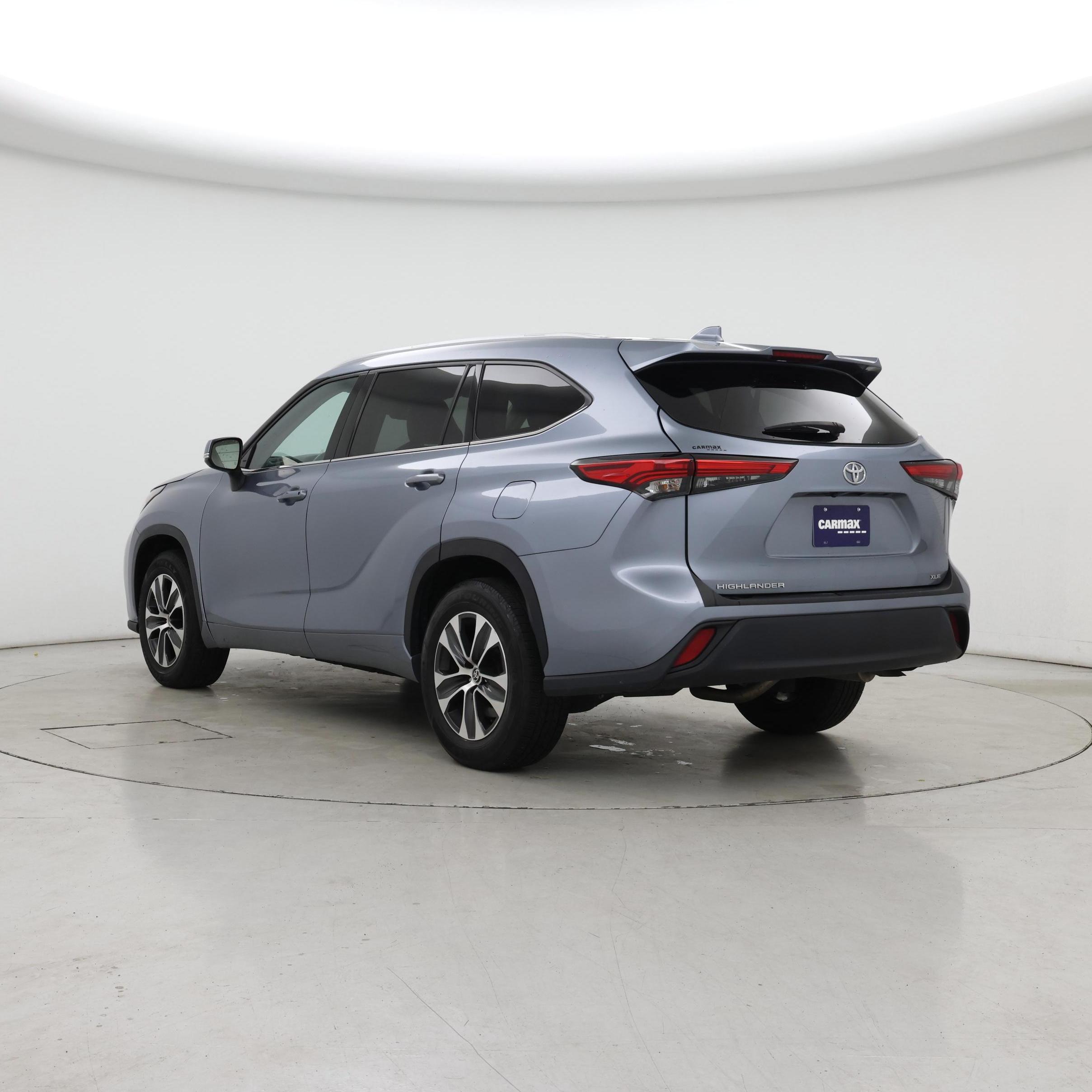 Thumbnail: 2022 Toyota Highlander - 2