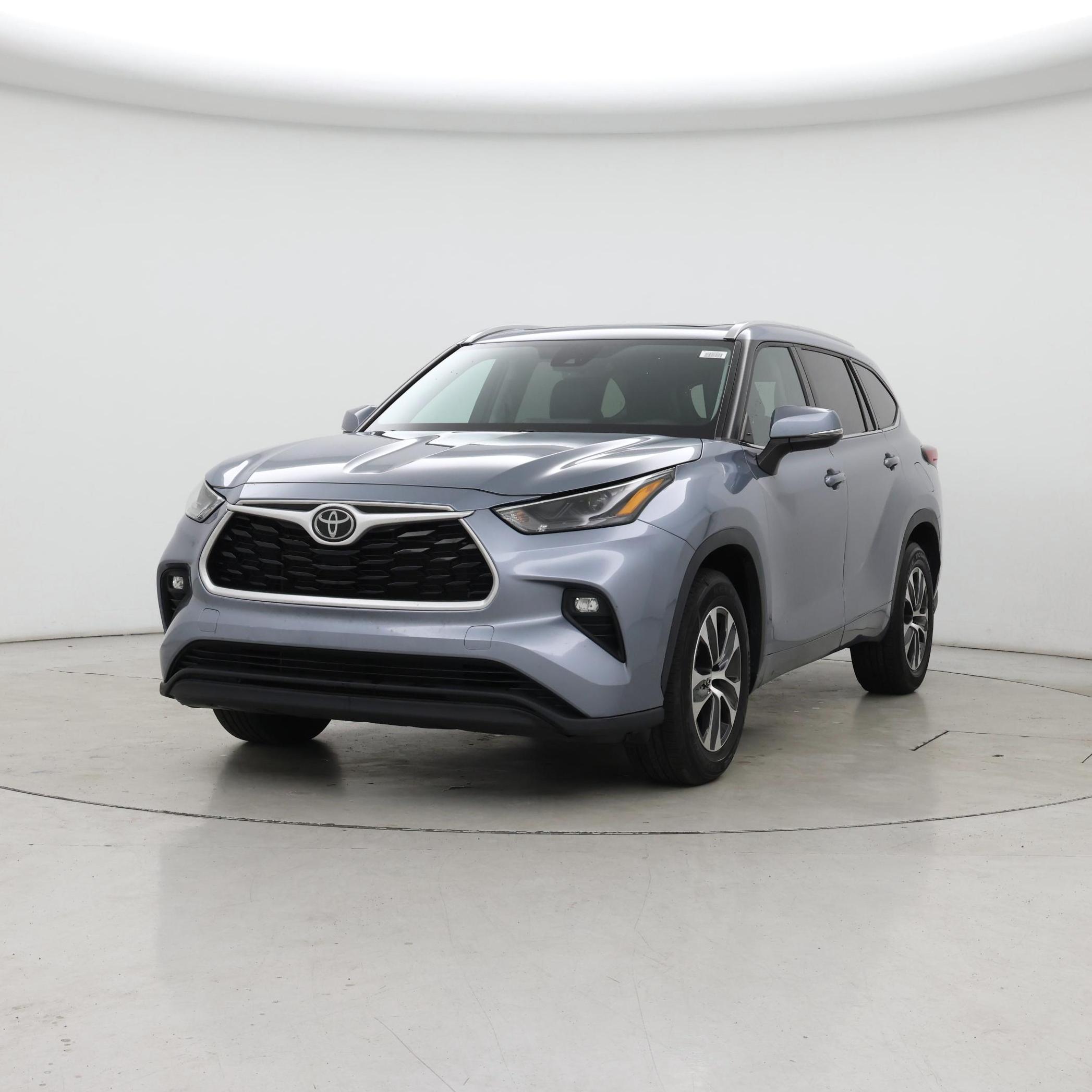 Thumbnail: 2022 Toyota Highlander - 4